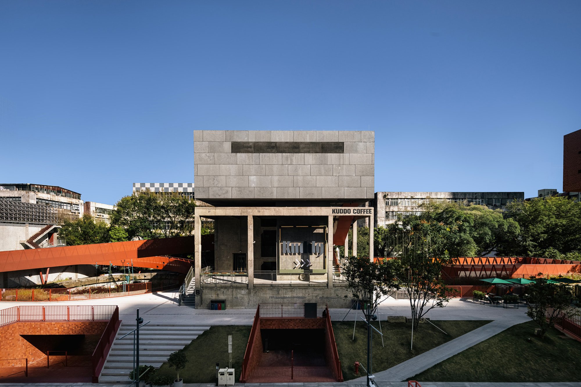 KUDDO Coffee: A Blend of Industrial Heritage and Modern Design