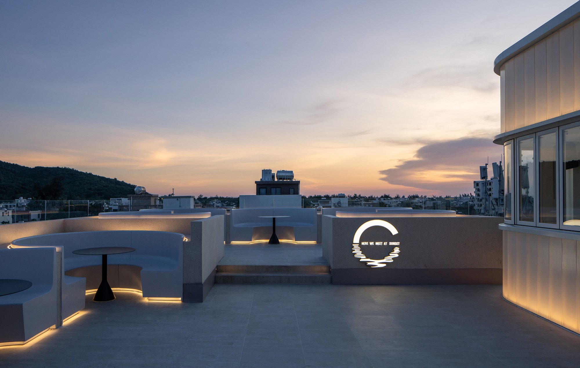 Coastal House Renovation: Transforming a Self-Built Fishing Village Home into a Modern Sea View Destination