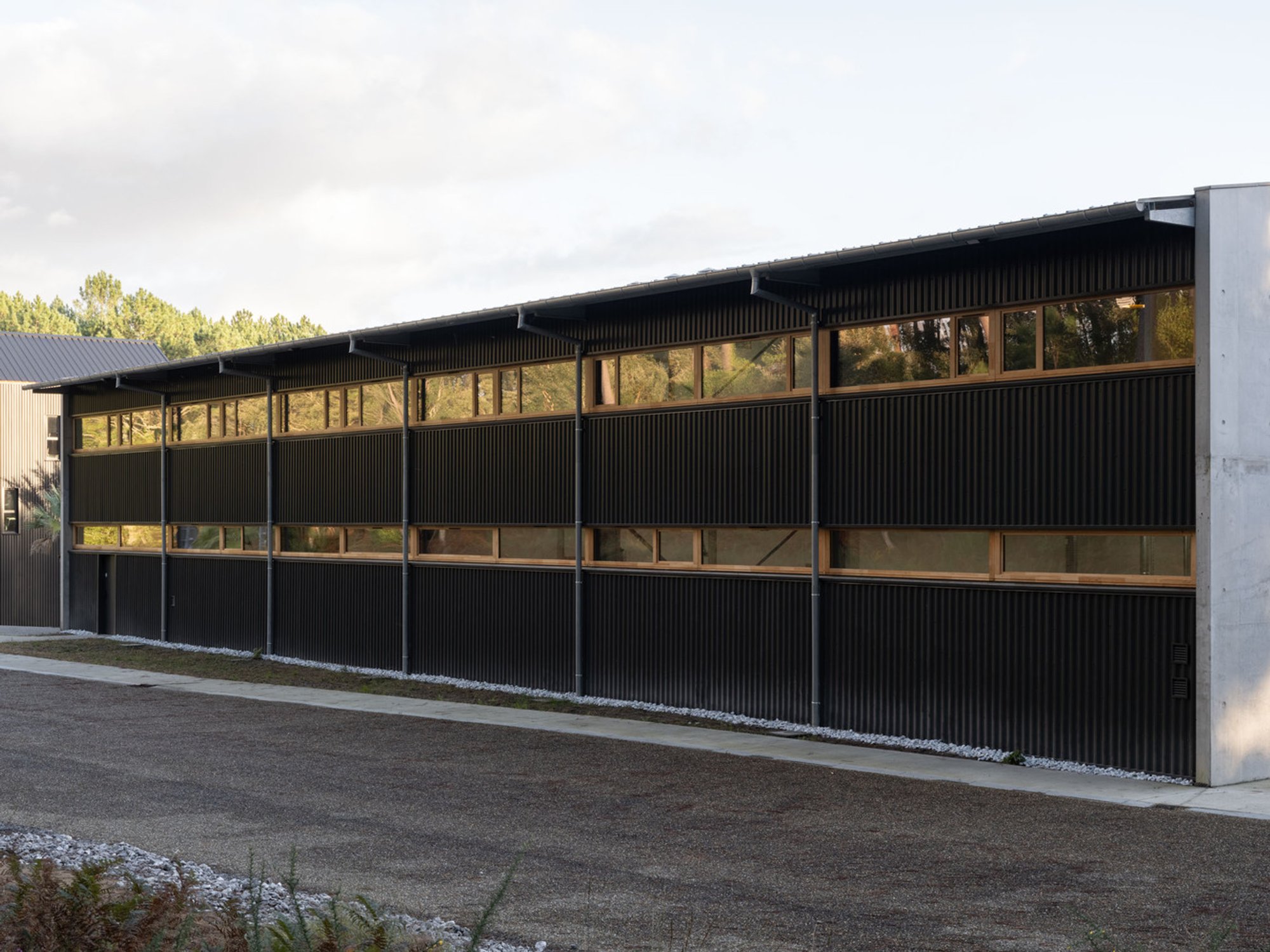 formalocal Nestles a Speaker Assembly Factory into a Pine Forest in Southwest France