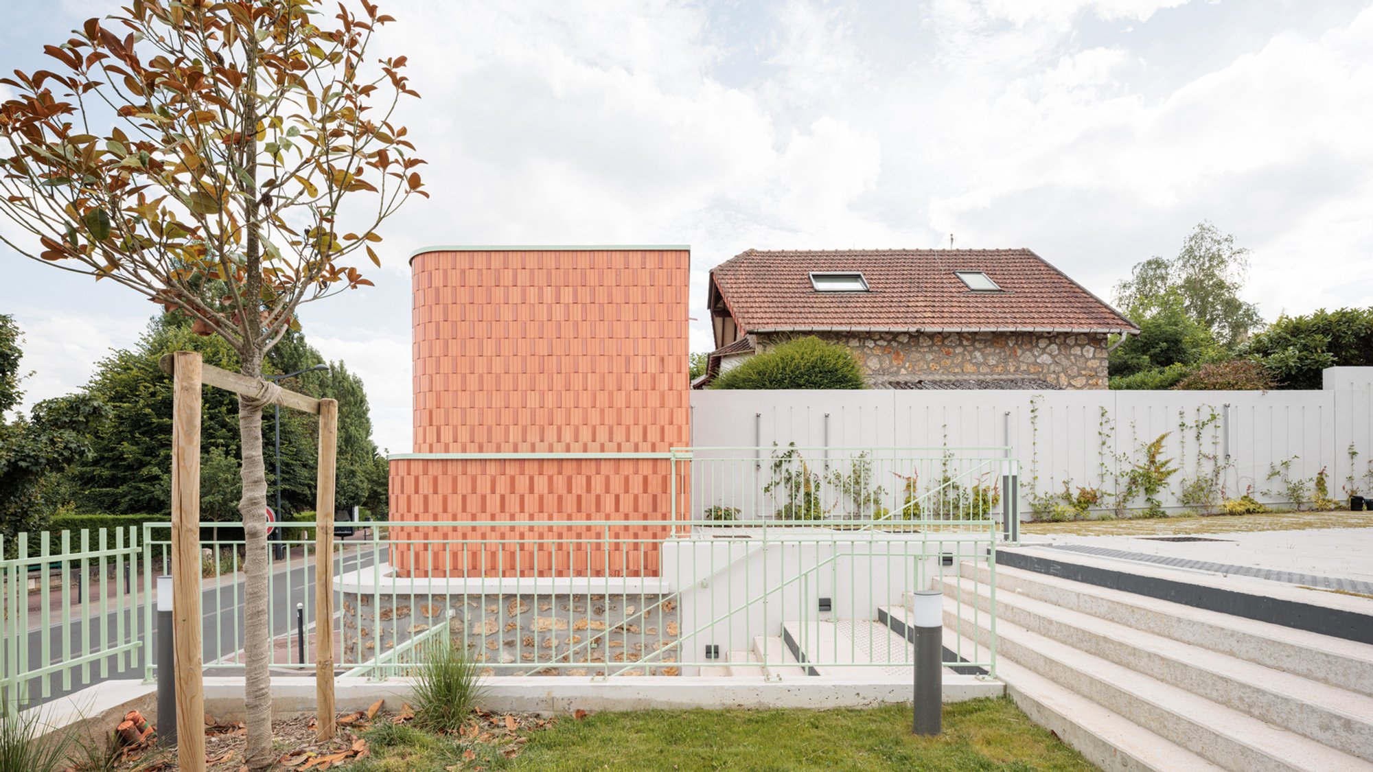 Modern Cultural Center Design: Rosa Bonheur Cultural Center by Modal Architecture