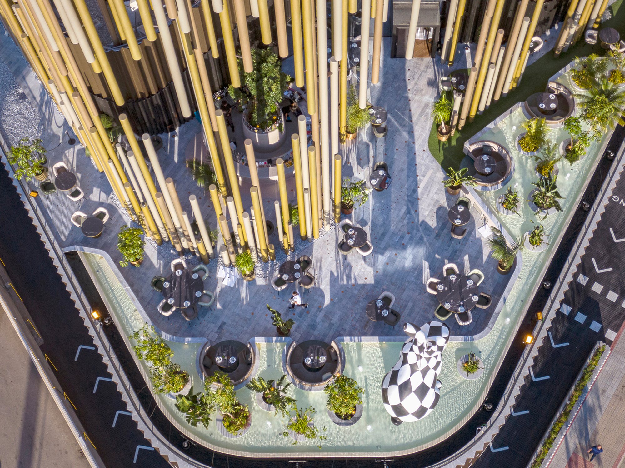 Odiseo Gastronomic and Leisure Center: A Marvel of Innovative Urban Leisure Architecture by Clavel Arquitectos