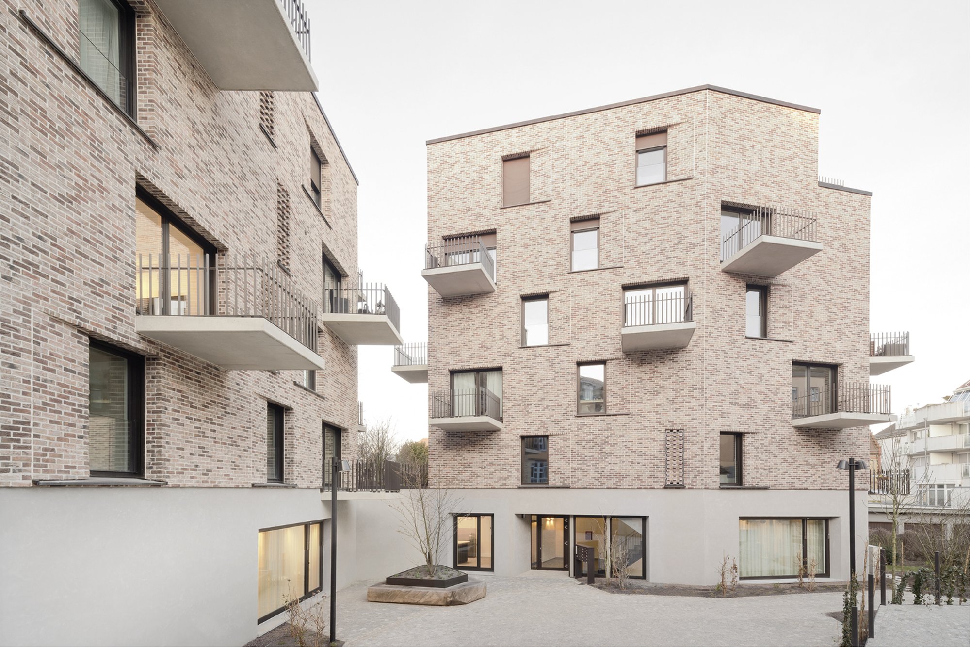 Steimle Architekten Breaks a Mixed-Use Block into Gabled Volumes in Ludwigsburg