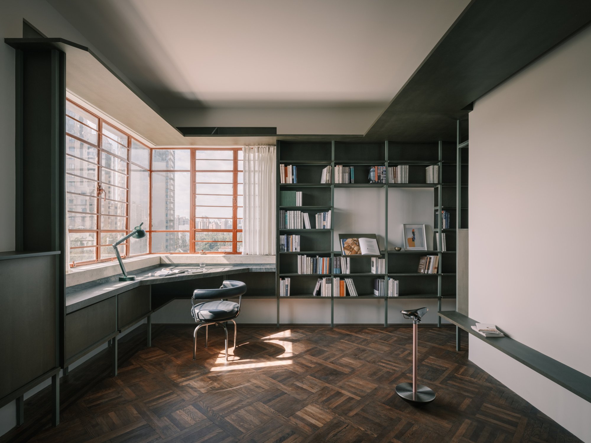 Magy Upper Apartment Renovation: A Harmonious Blend of Solitude and Functionality in Shanghai