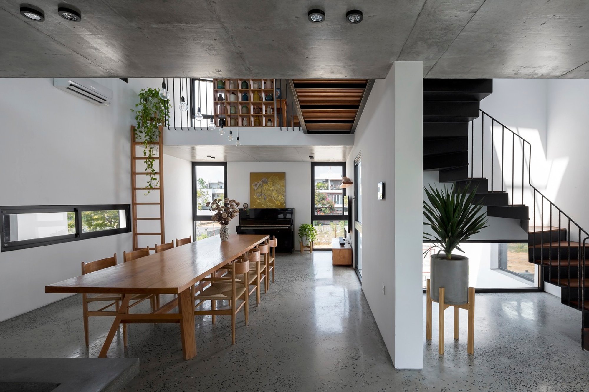 PsA House: A Blend of Minimalism and Functionality by PsA Architecture