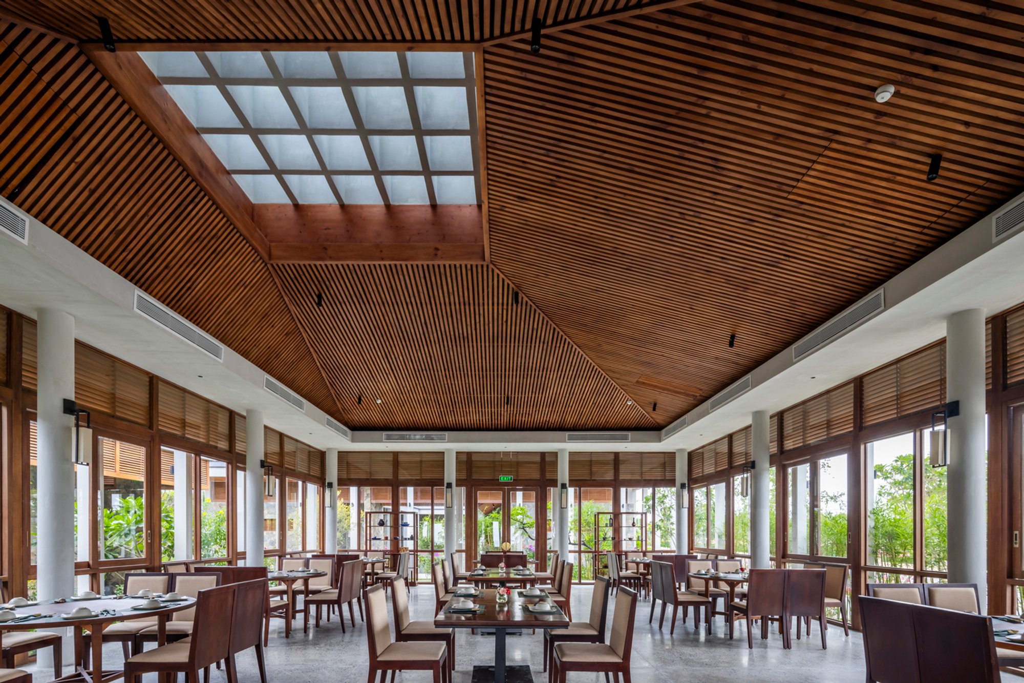 Sustainable Tropical Architecture: Hai Au Restaurant by TAHA Studio
