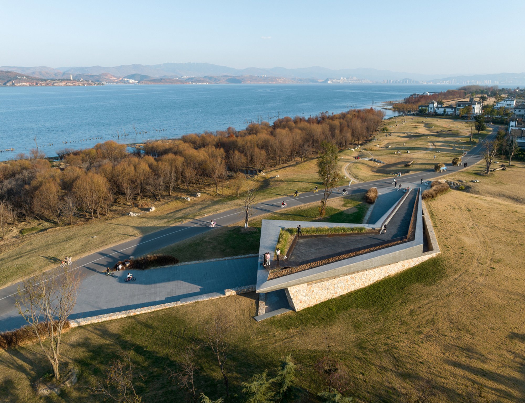 Dali Erhai Lake Ecological Rest Station: A Fusion of Ecological Architecture Design and Landscape Integration