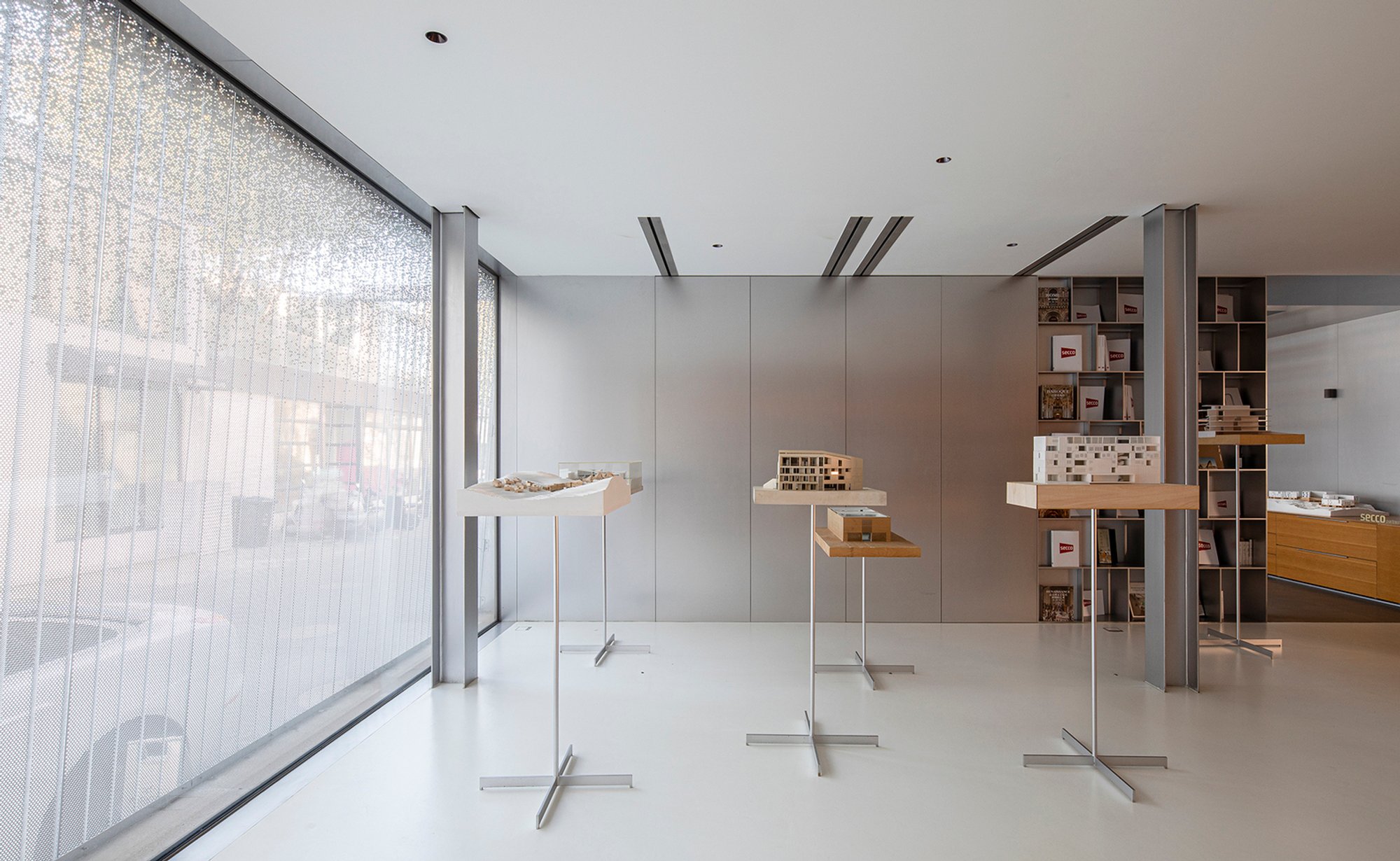 TAOA 798 Studio: A Modern Office Renovation Design in Beijing