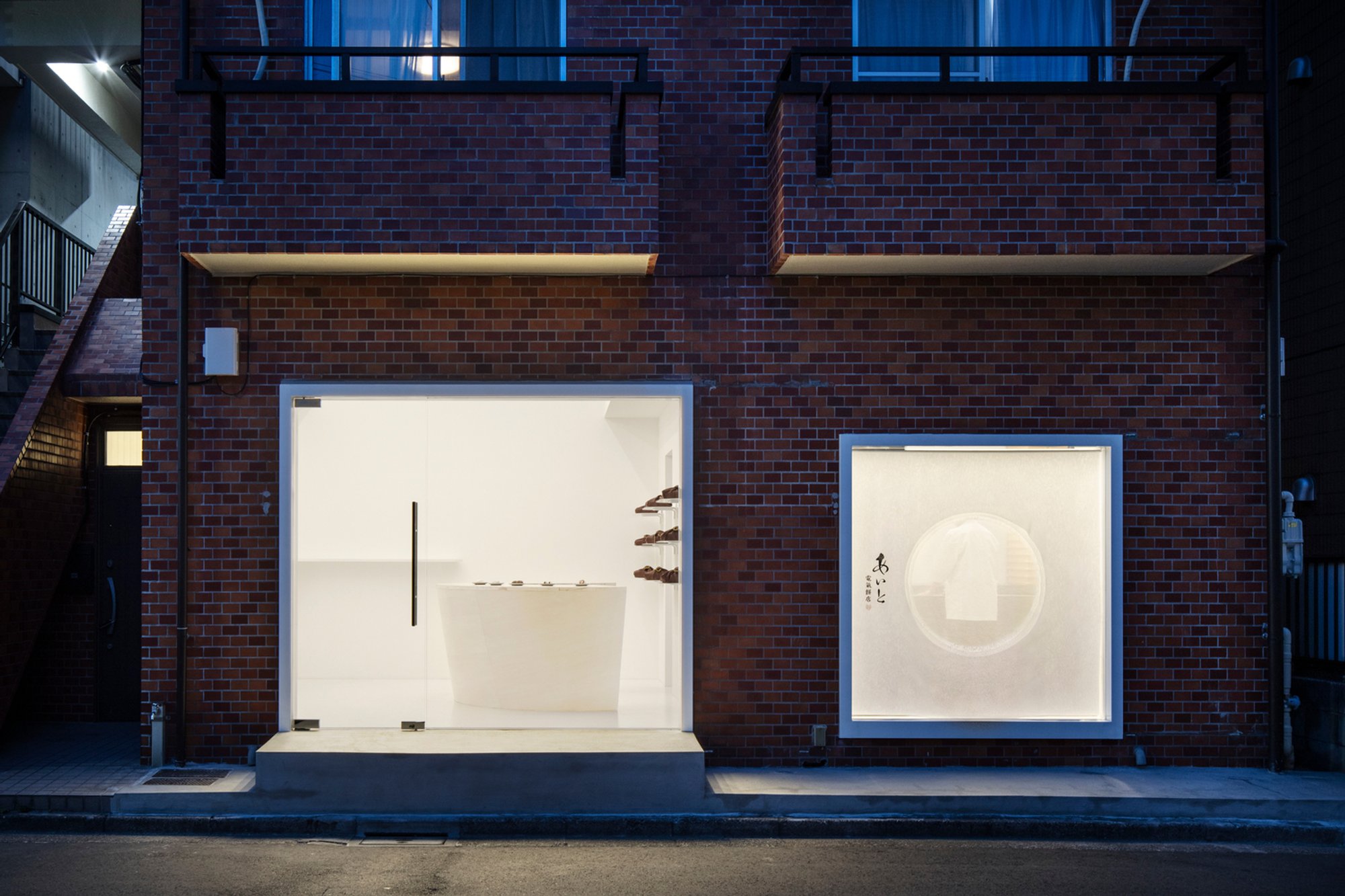 Aito-Denkimochiten: The Intersection of Tradition and Modernity in Japanese Sweets Shop Architecture