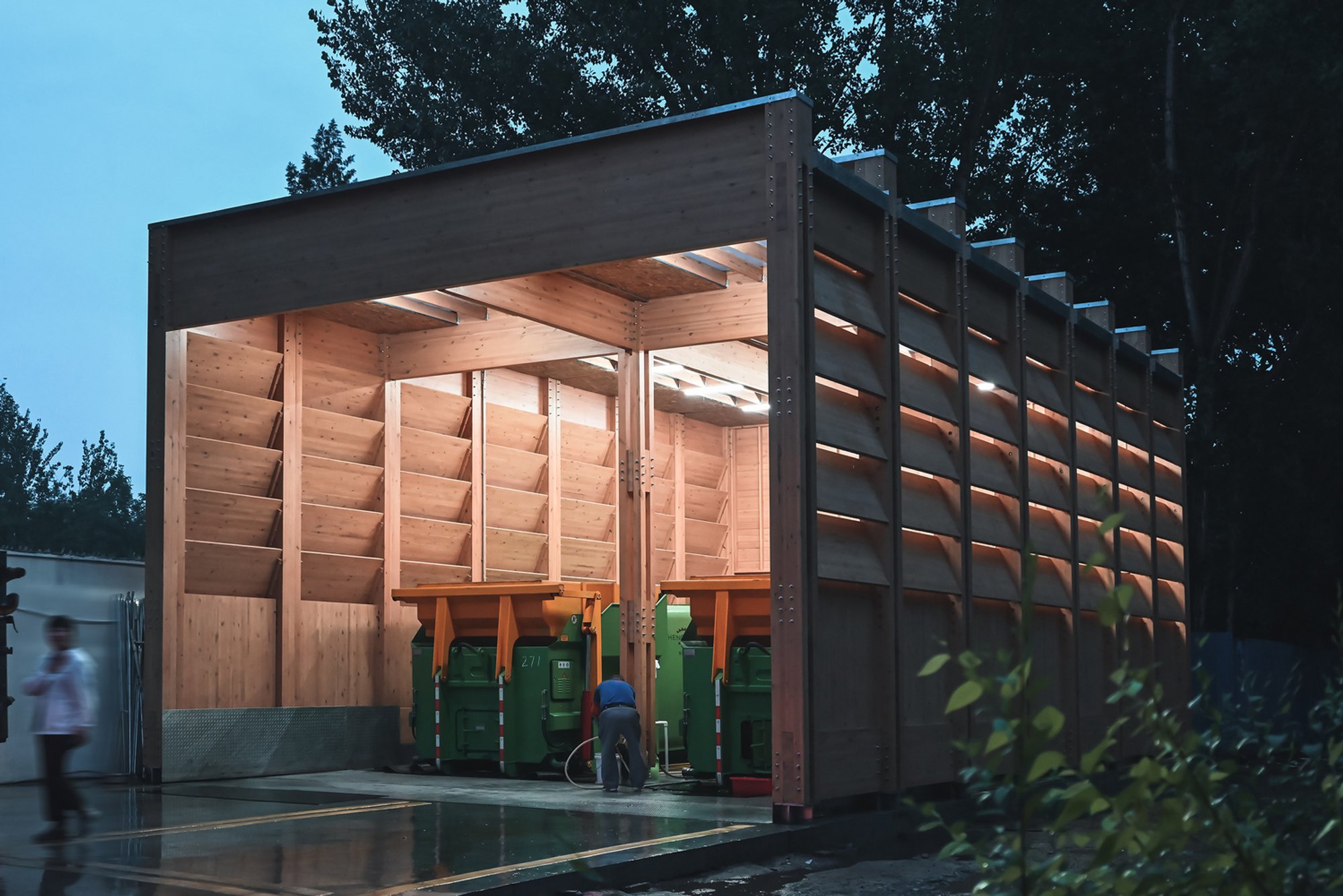 Atelier Ingarden Wraps a Langfang Garbage Transfer Station in Timber Craft and Civic Dignity