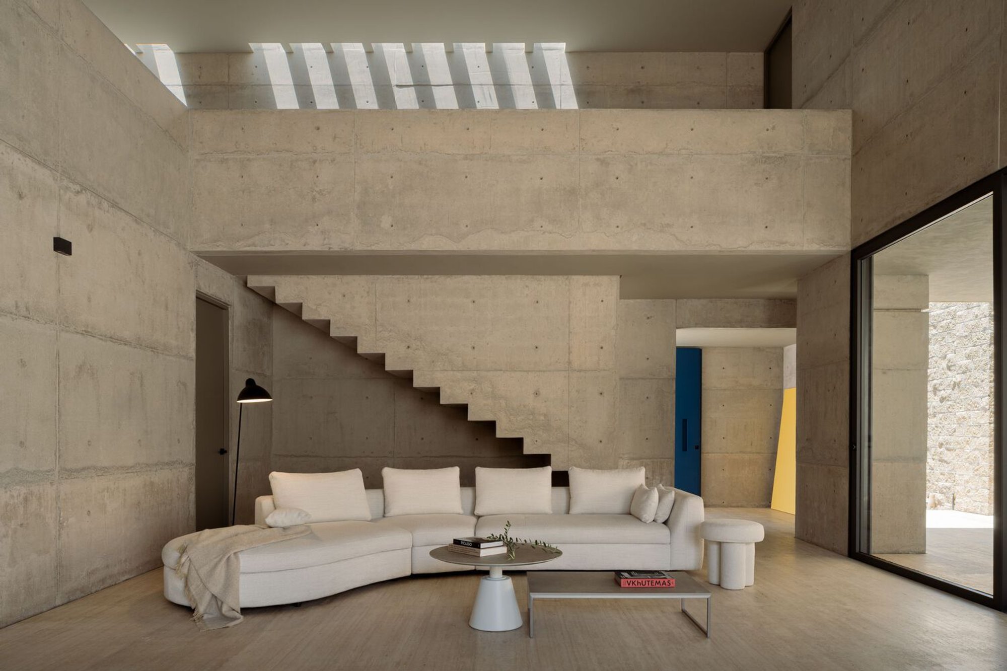 Jorge Garibay Arquitectos Carves a Concrete Courtyard House That Ages Like Stone