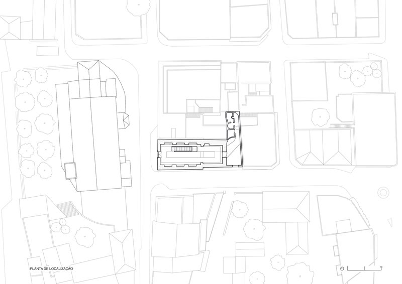 Site plan drawing showing the building footprint within the surrounding urban block and street layout