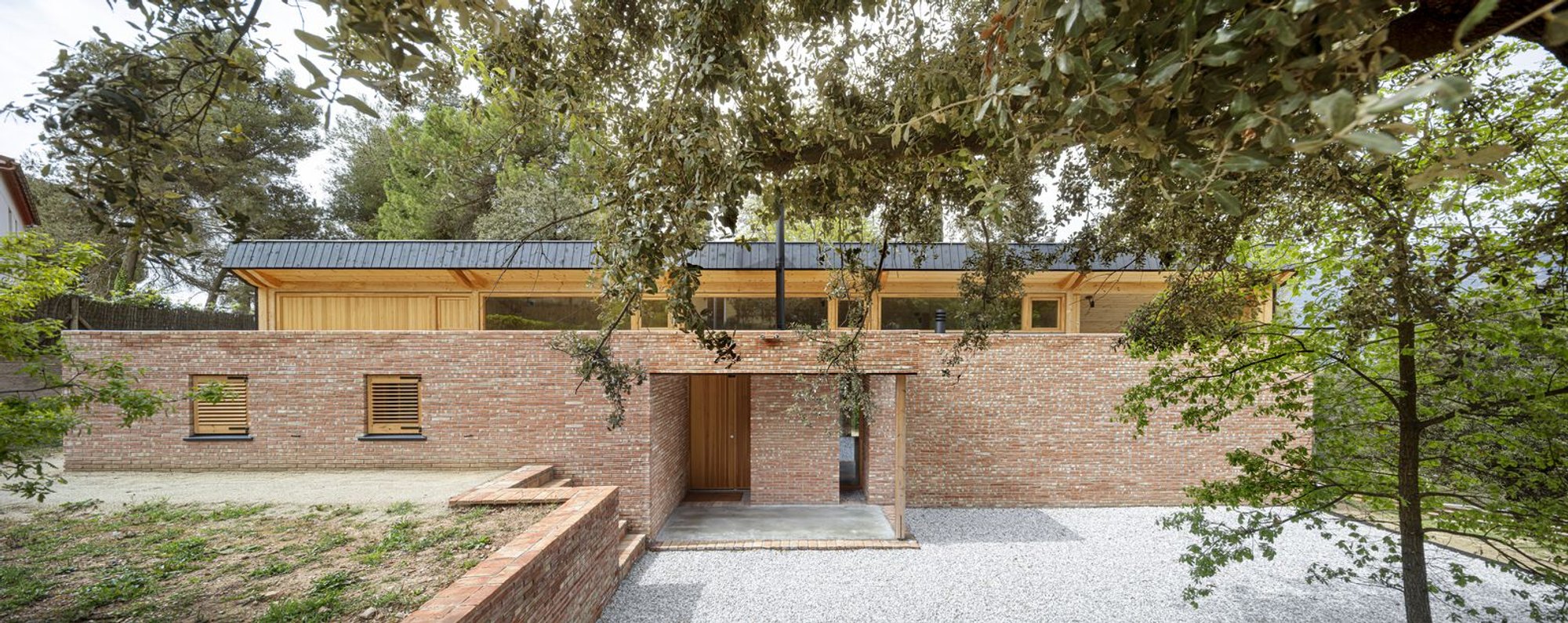 GE House by Alventosa Morell Arquitectes: A Sustainable Home in Osona, Spain