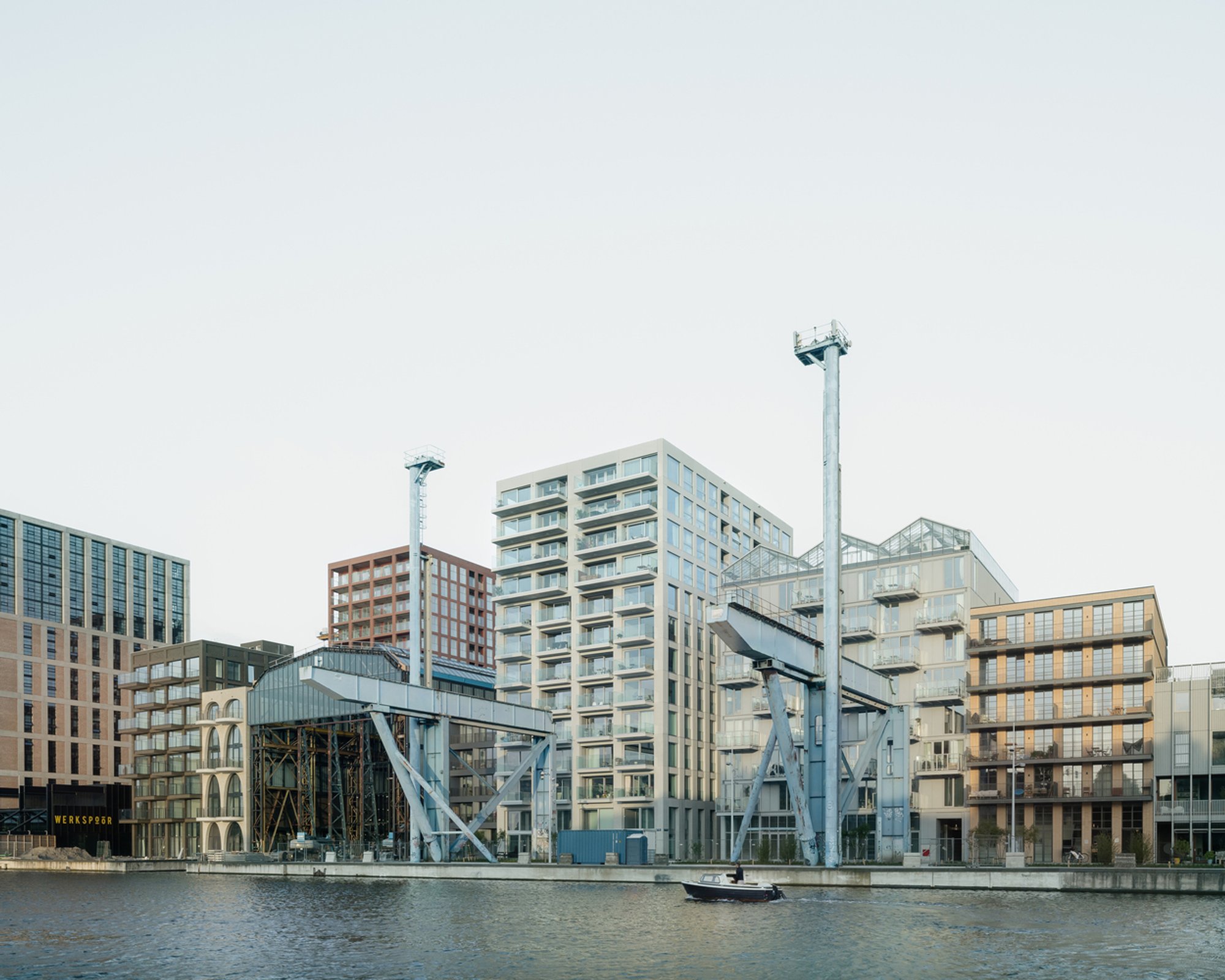 Draaier op Oostenburg Apartments: A Modern Approach to Community-Oriented Living in Amsterdam