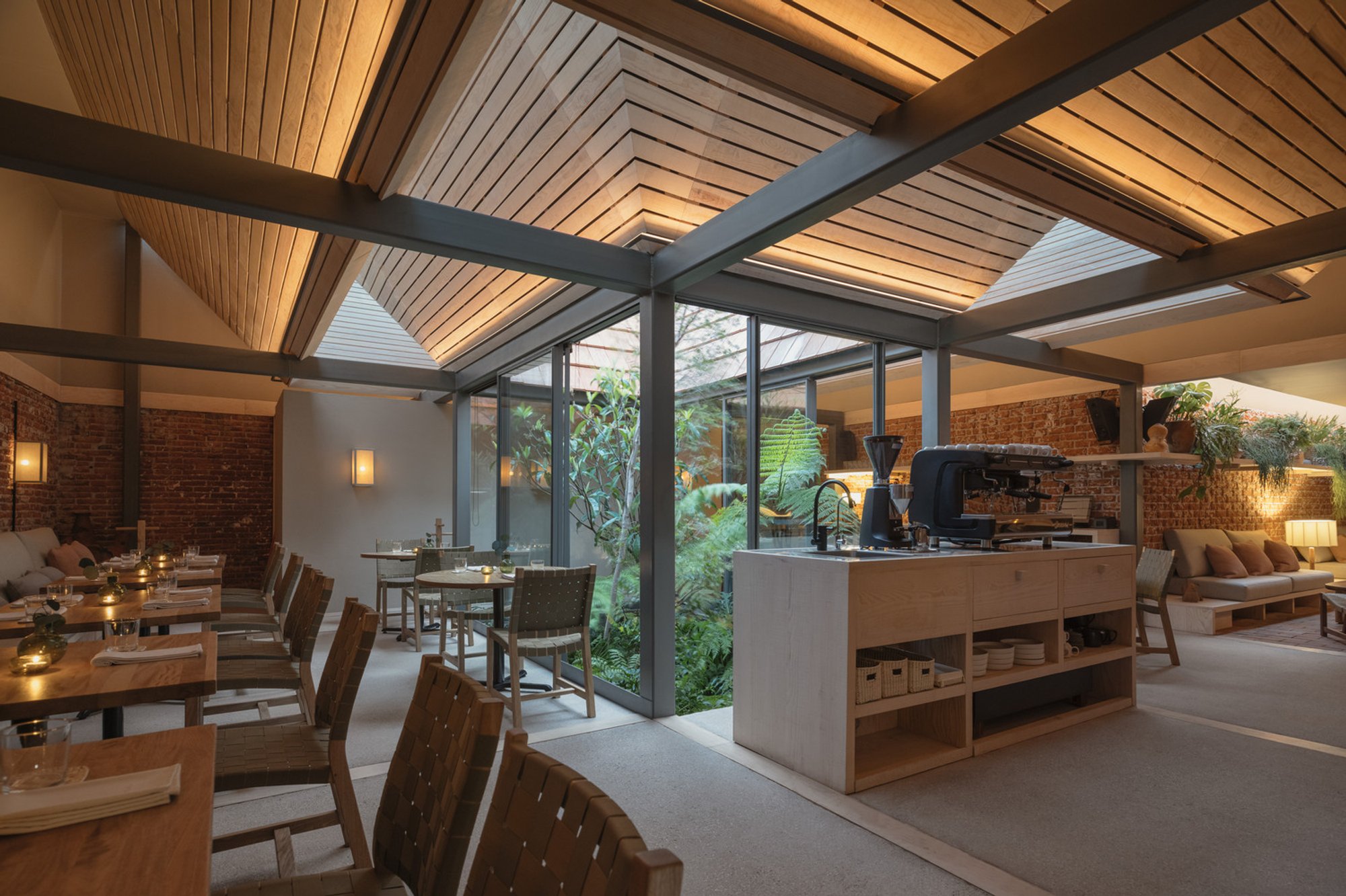 AÚNA Restaurant by MRD Arquitectos: A Fusion of Architecture and Gastronomy in Mexico City
