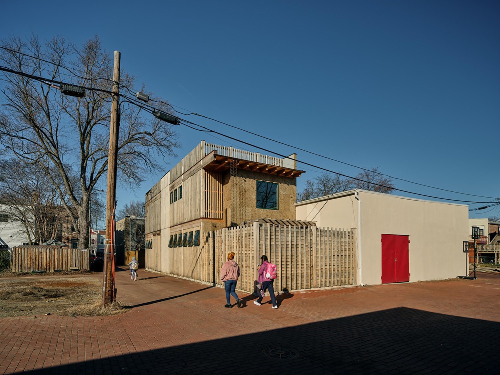 Sustainable Material Architecture: Brown House by BLDUS