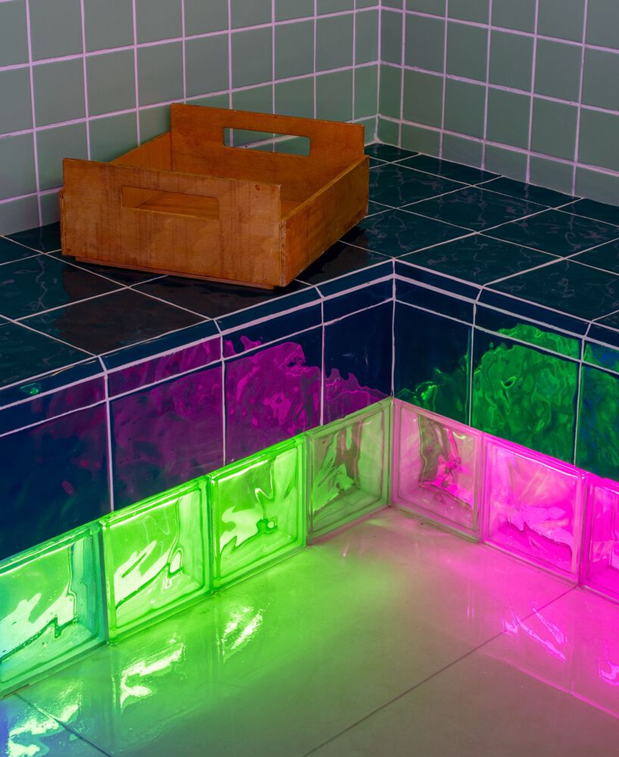 Accessible Motel Architecture: Nuu Auge Suite by Rodapé Arquitetura