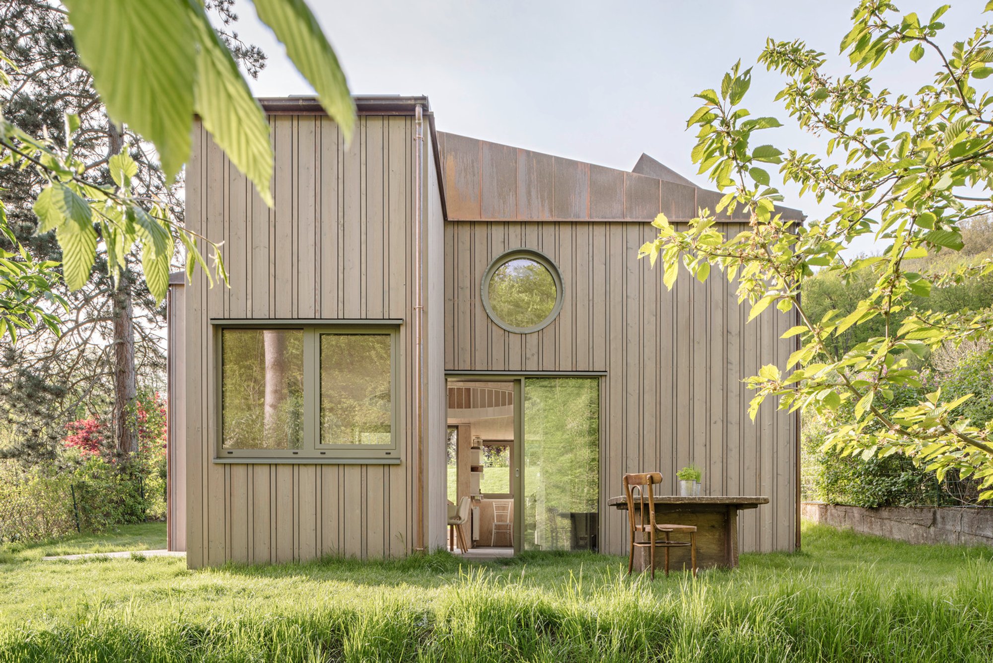 Villa Minimale by Clemens Kirsch Architektur: A Masterpiece of Minimalist Design