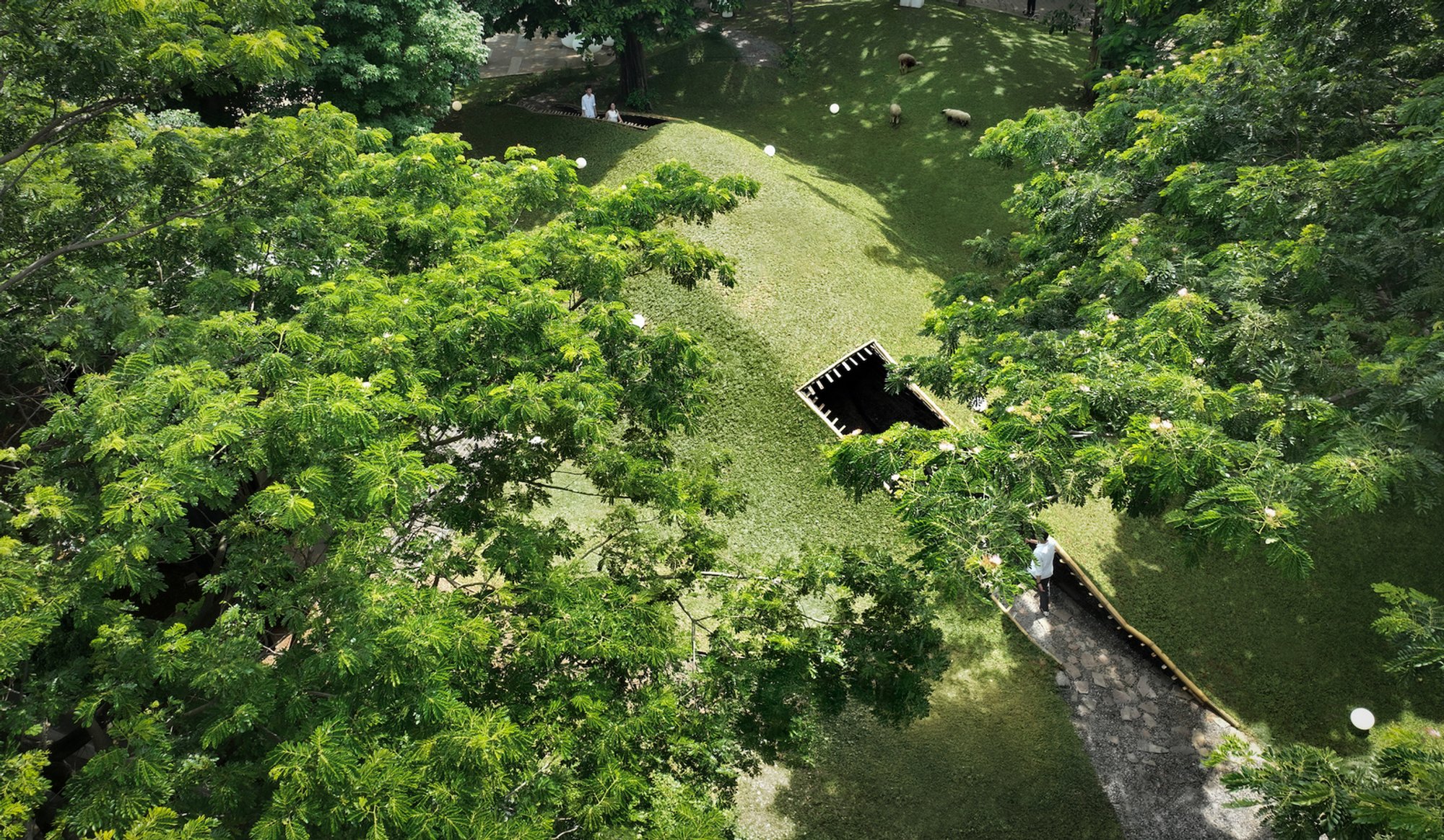 Chicken Hero Pavilion by RAD+ar: A Sustainable Vision for Urban Farming