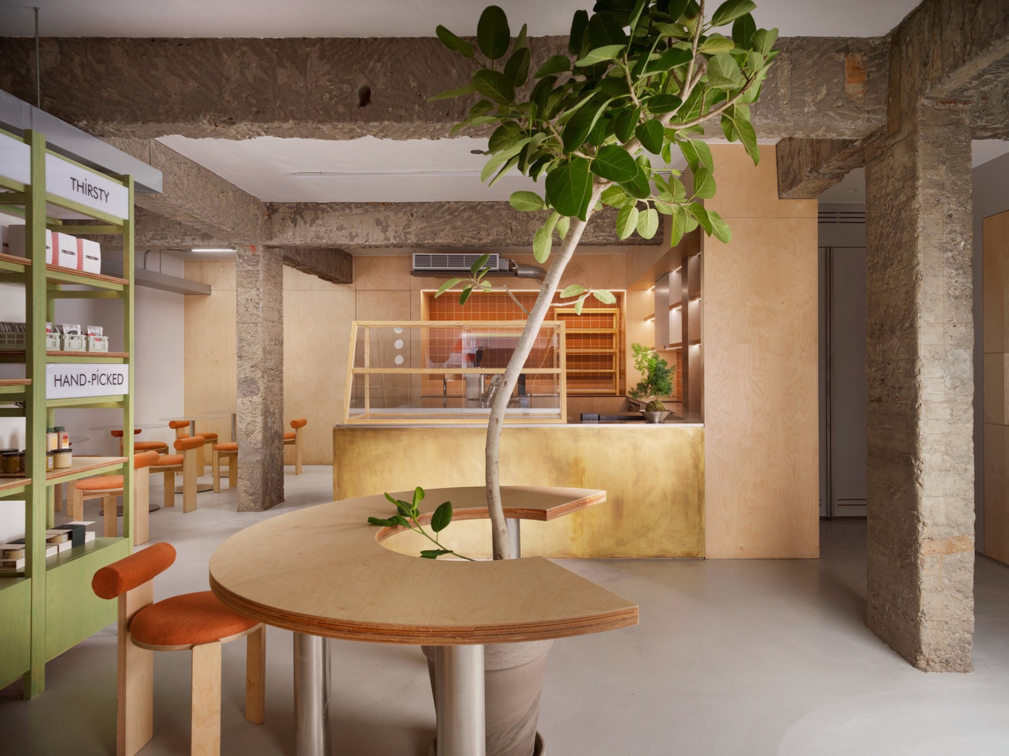 A Fusion of Tradition and Modernity in Bakery Interior Design