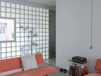 Gabrielle Vinson Architecte Strips a Toulouse Row House Back to Its Essential Volume