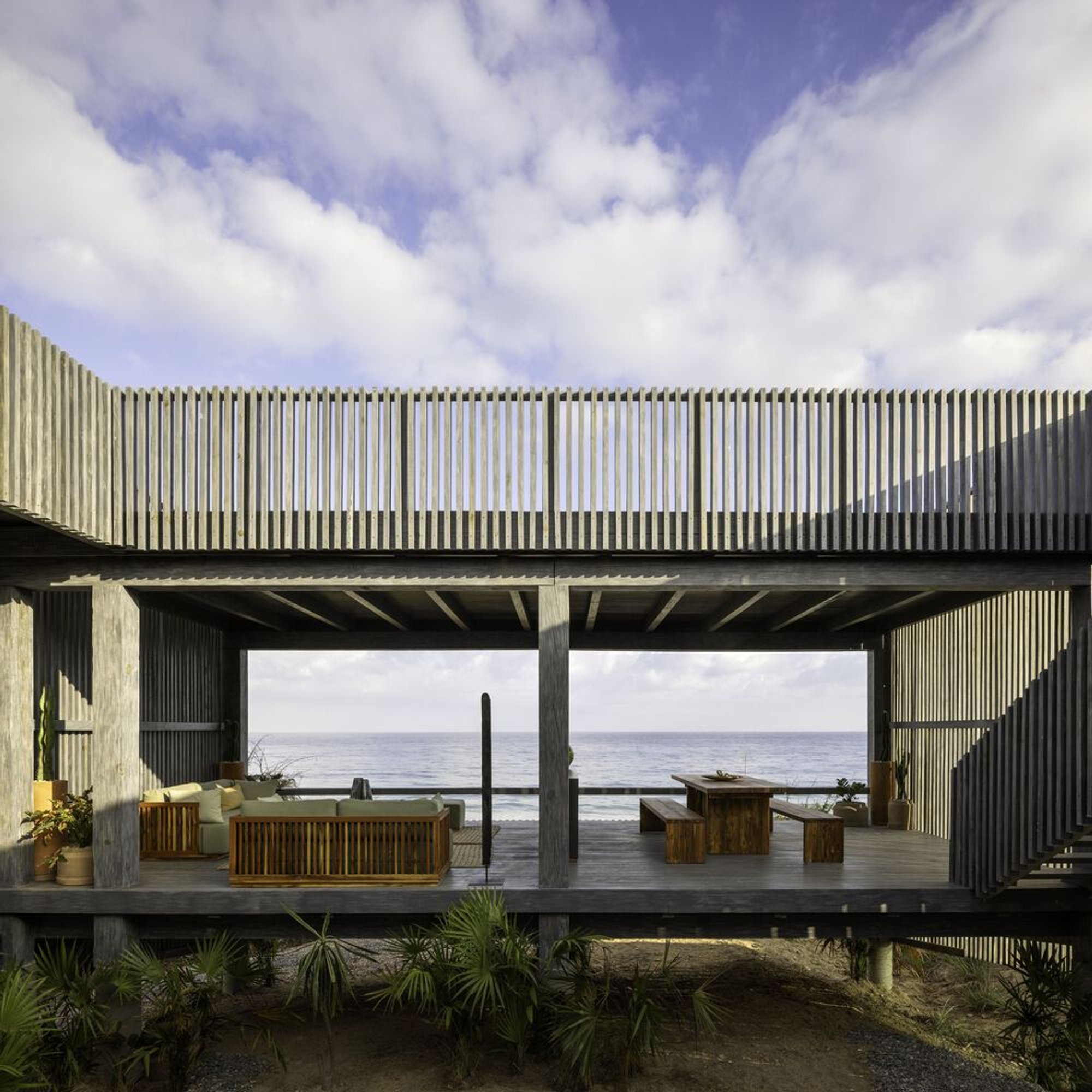 Exploring the Ephemeral Coastal Pavilion: UAVI by PPAA