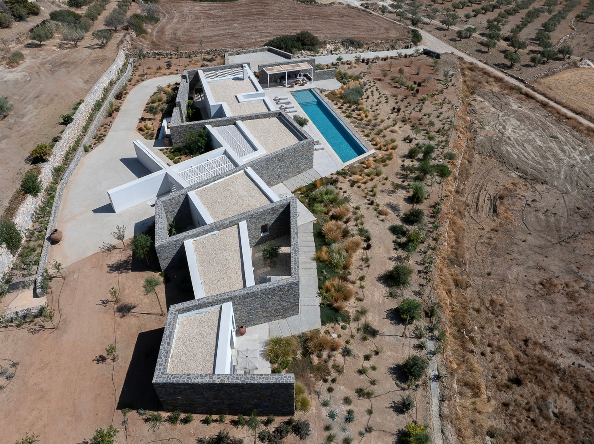 Cycladic Architecture House Design: The Yarn Residence in Paros