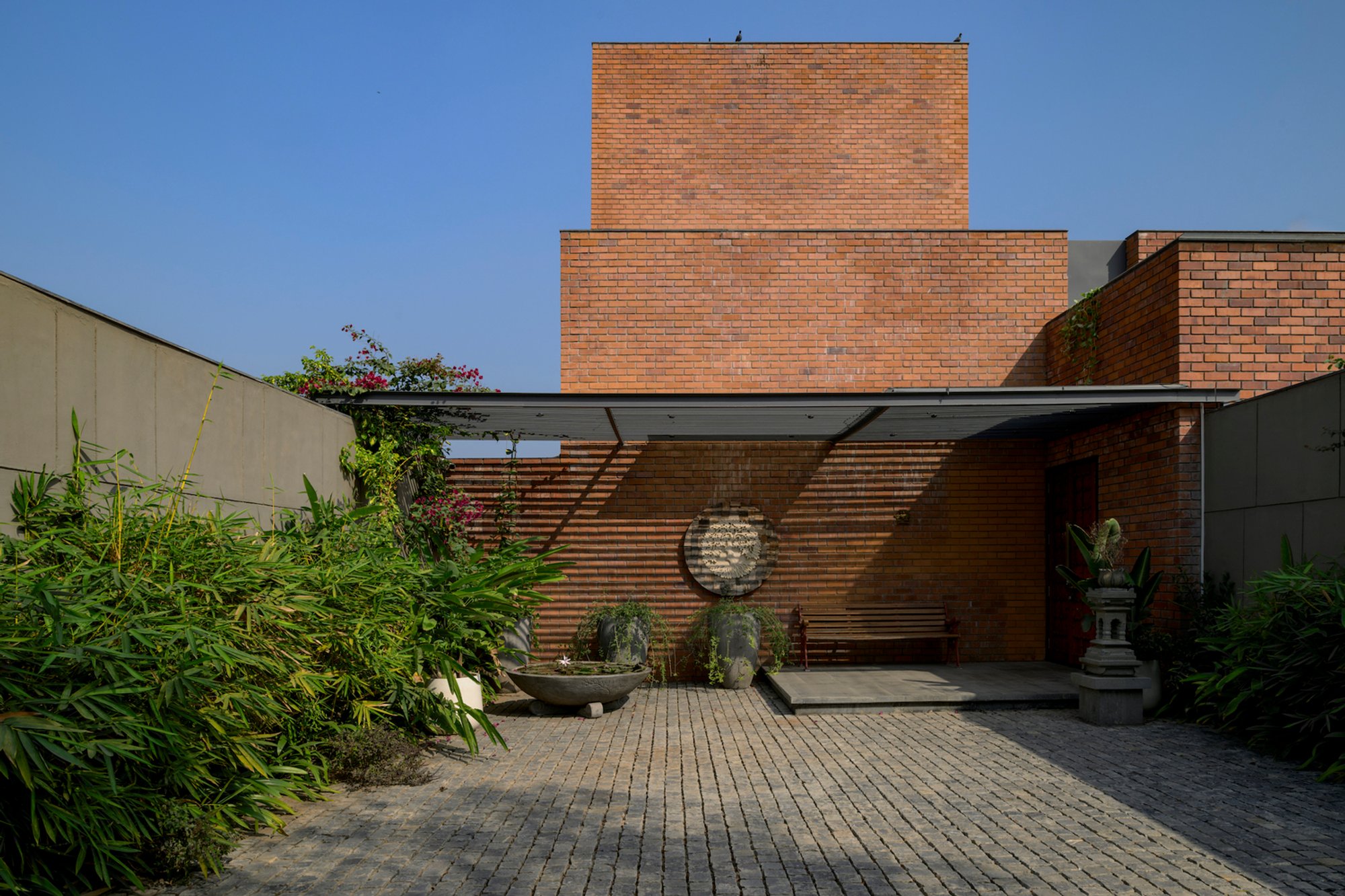 Sustainable Residential Architecture: Verandah House by Studio PPBA