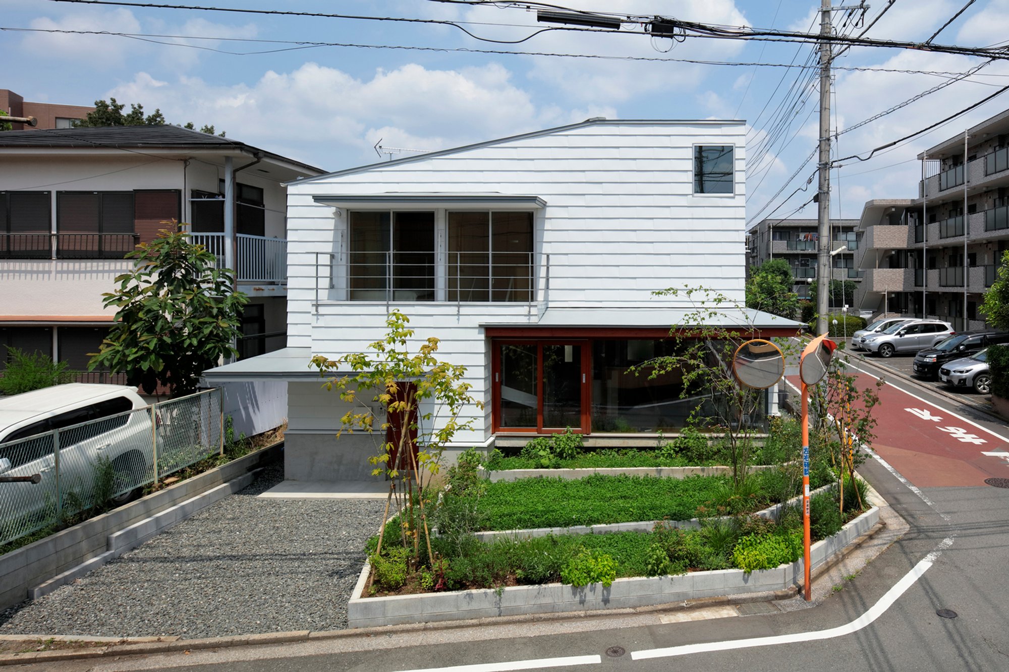 Innovative Small House Design: Exploring Tanabata House by Meguro Architecture Laboratory