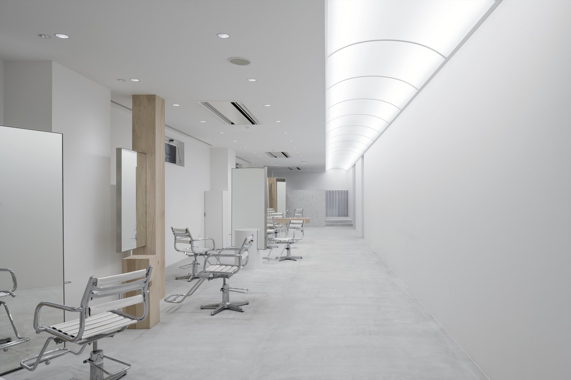 Transforming Space and Light in Hair Salon Design: The LICHT Salon / CANOMA Story