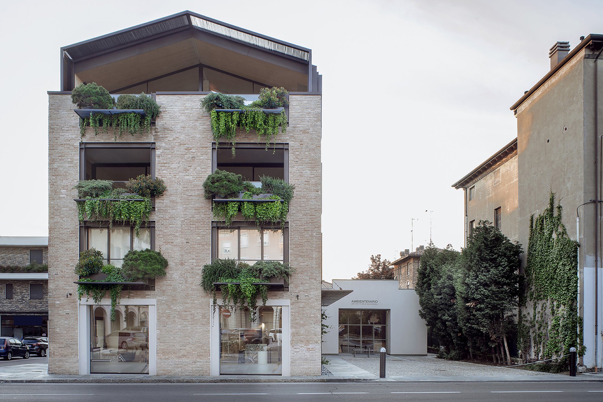 Adaptive Reuse Architecture Projects: Exemplified by Ex Officine Tosi / Ambientevario