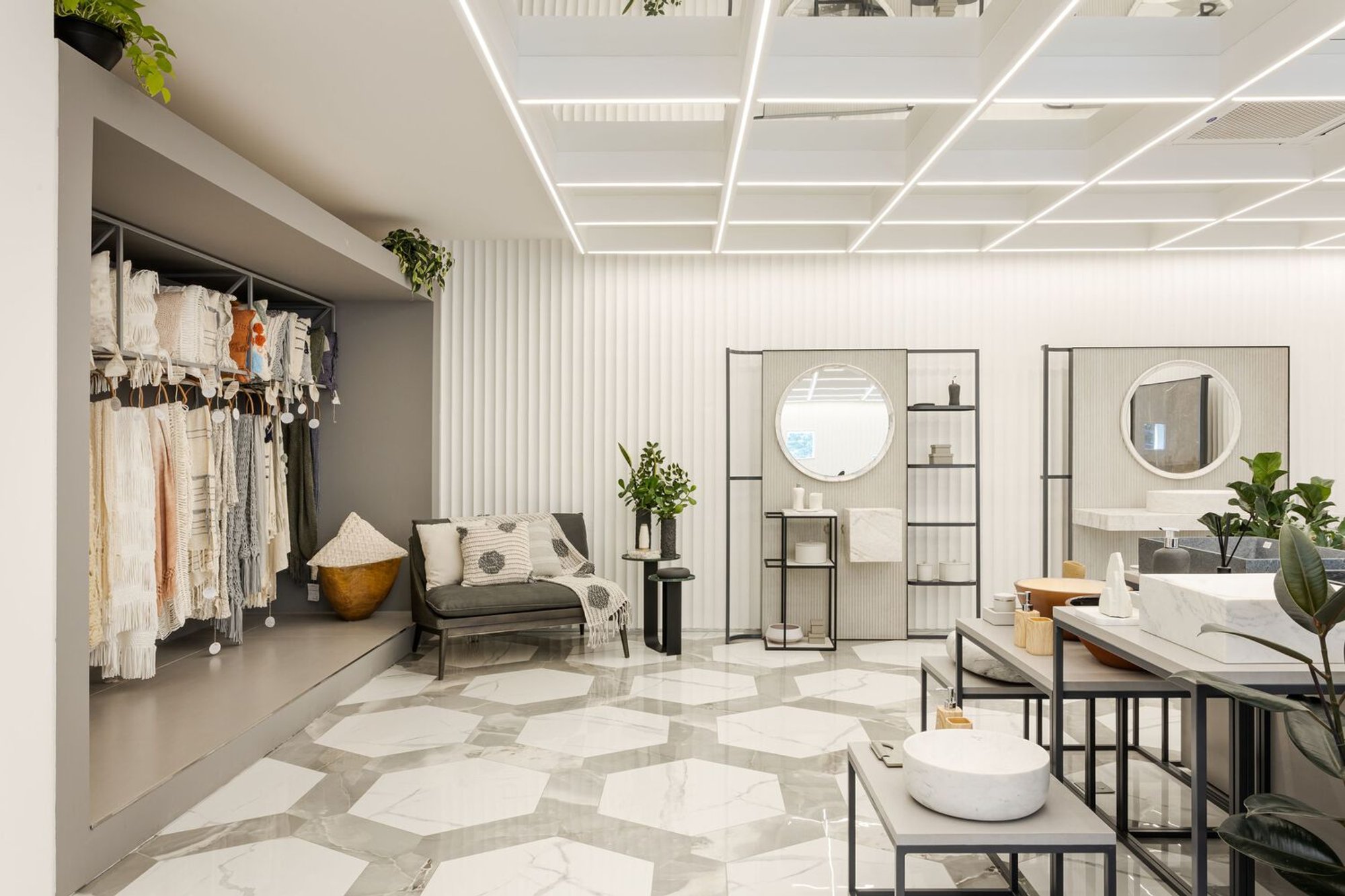 Innovative Retail Design: Unveiling Atelier Colormix by Basiches Arquitetos Associados