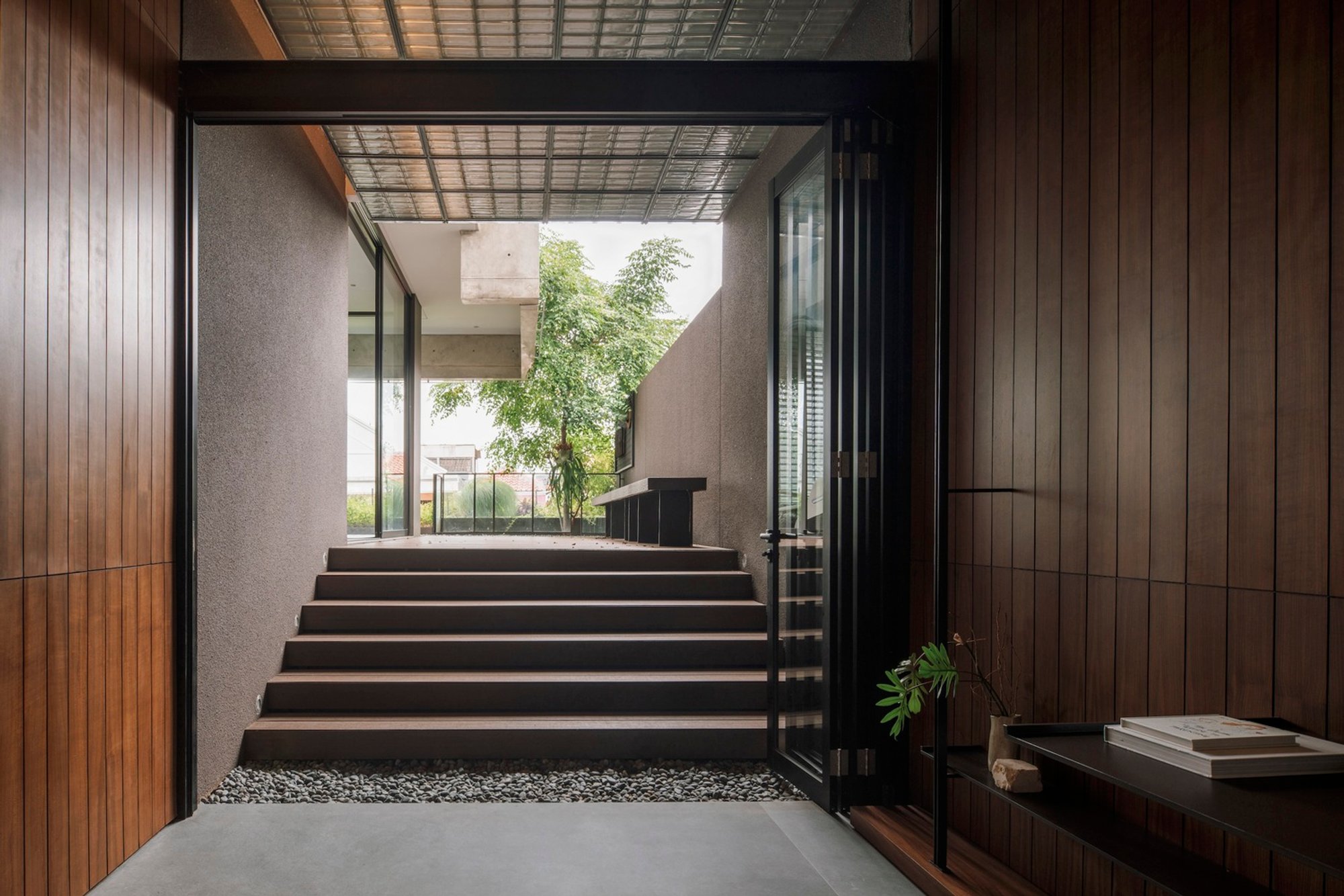 Innovative Urban House Design in Dense Areas: The D House by studiokian