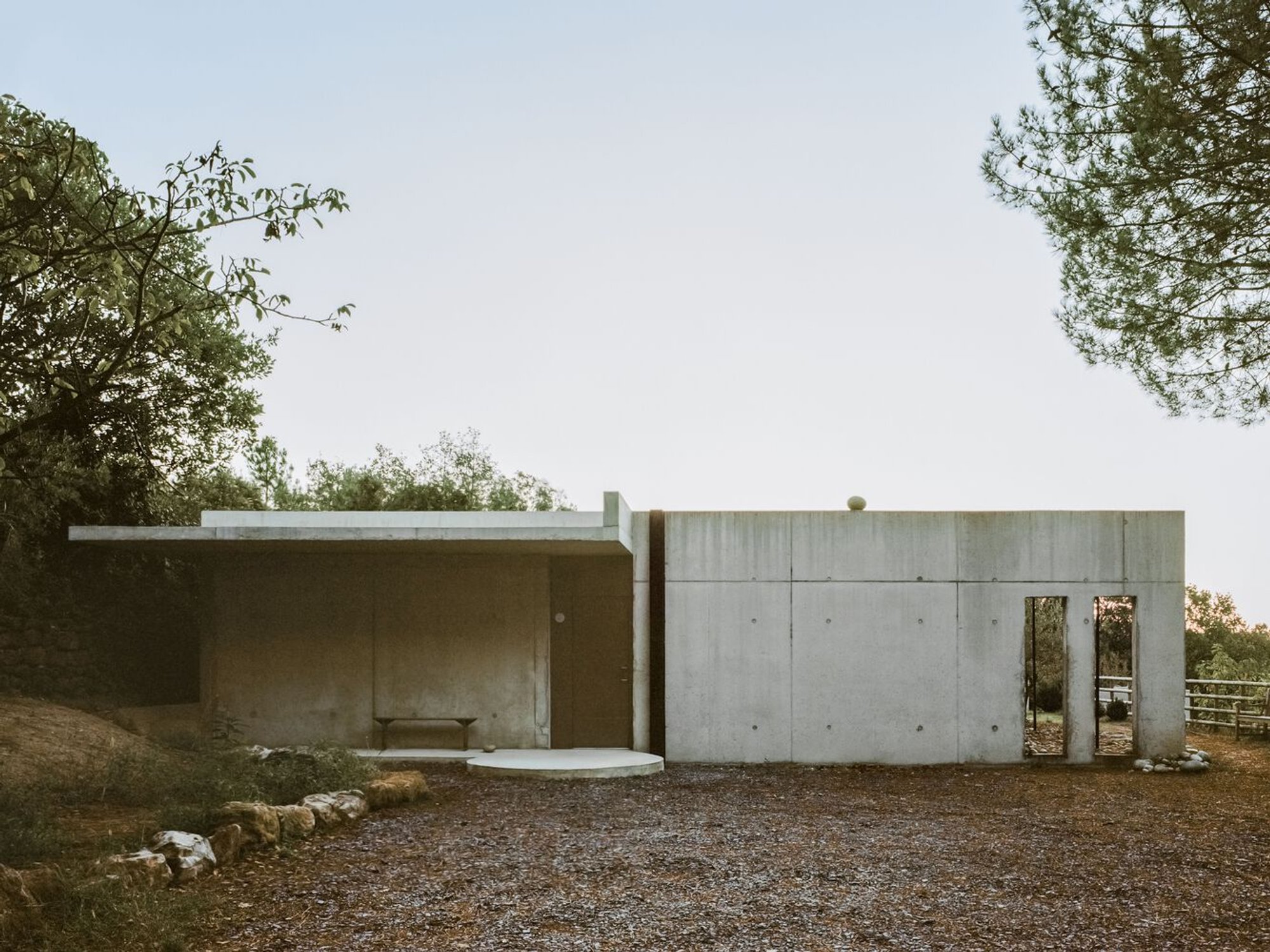 Modern House Extension Design: The PAYZ House Transformation by Alors Studio