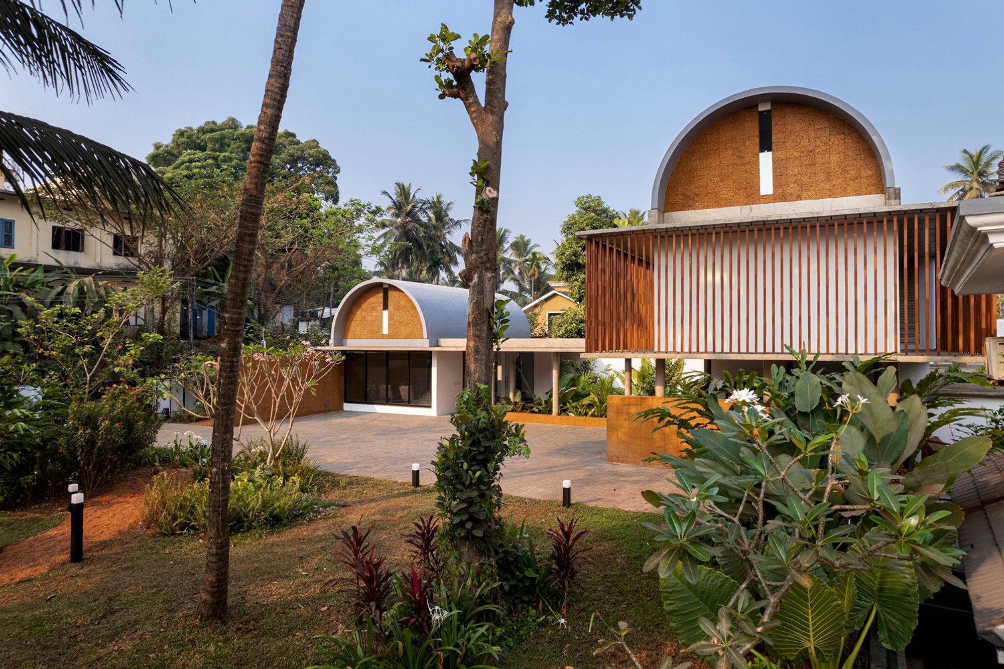 Harmonizing with Nature: The Pinnacle of Tropical Climate Architecture Design