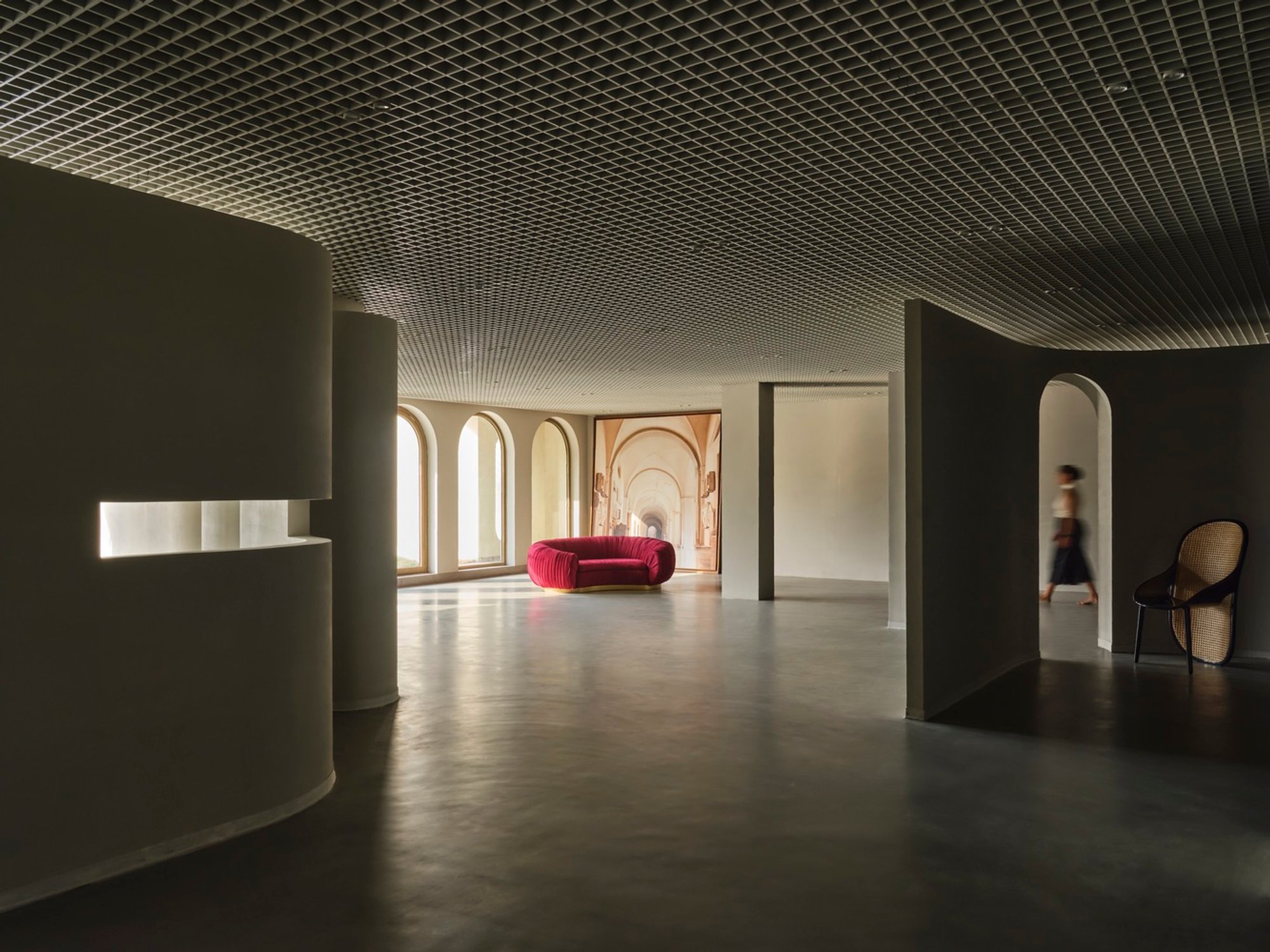 Experiential Retail Design: Transforming Spaces at IDUS Furniture Showroom