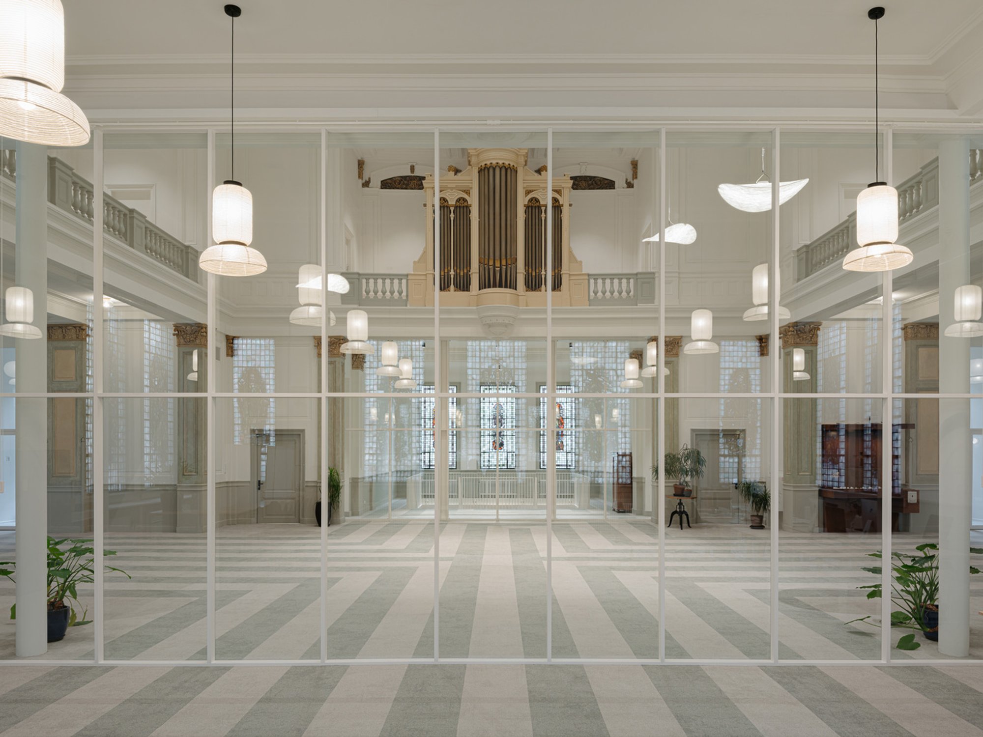 Historic Chapel Transformation into Healthcare Center: A Closer Look at Bureau Fraai's Masterpiece in Amsterdam