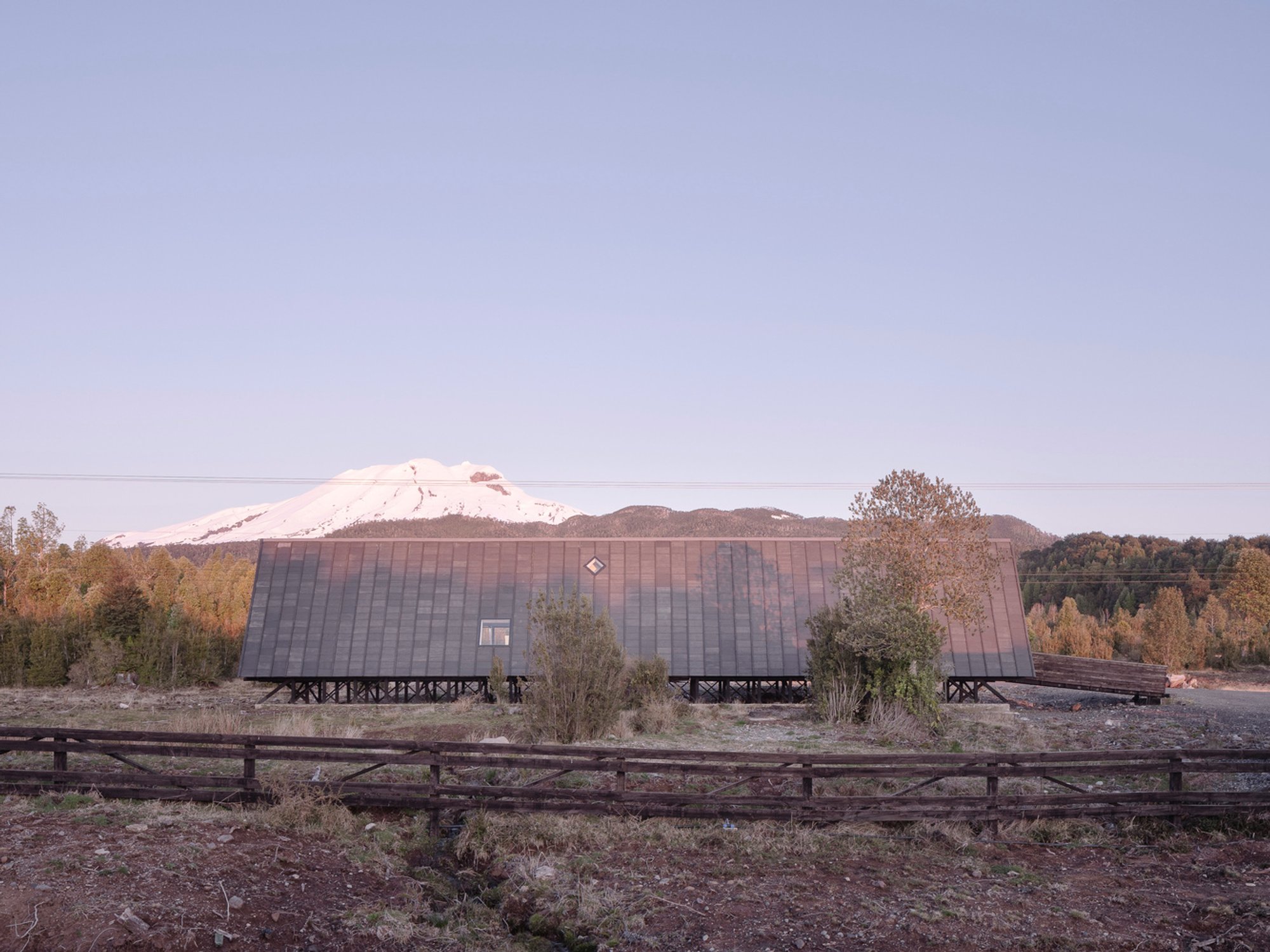 Innovative Residential Architecture: A Deep Dive into Aladino House by Iván Bravo Arquitectos