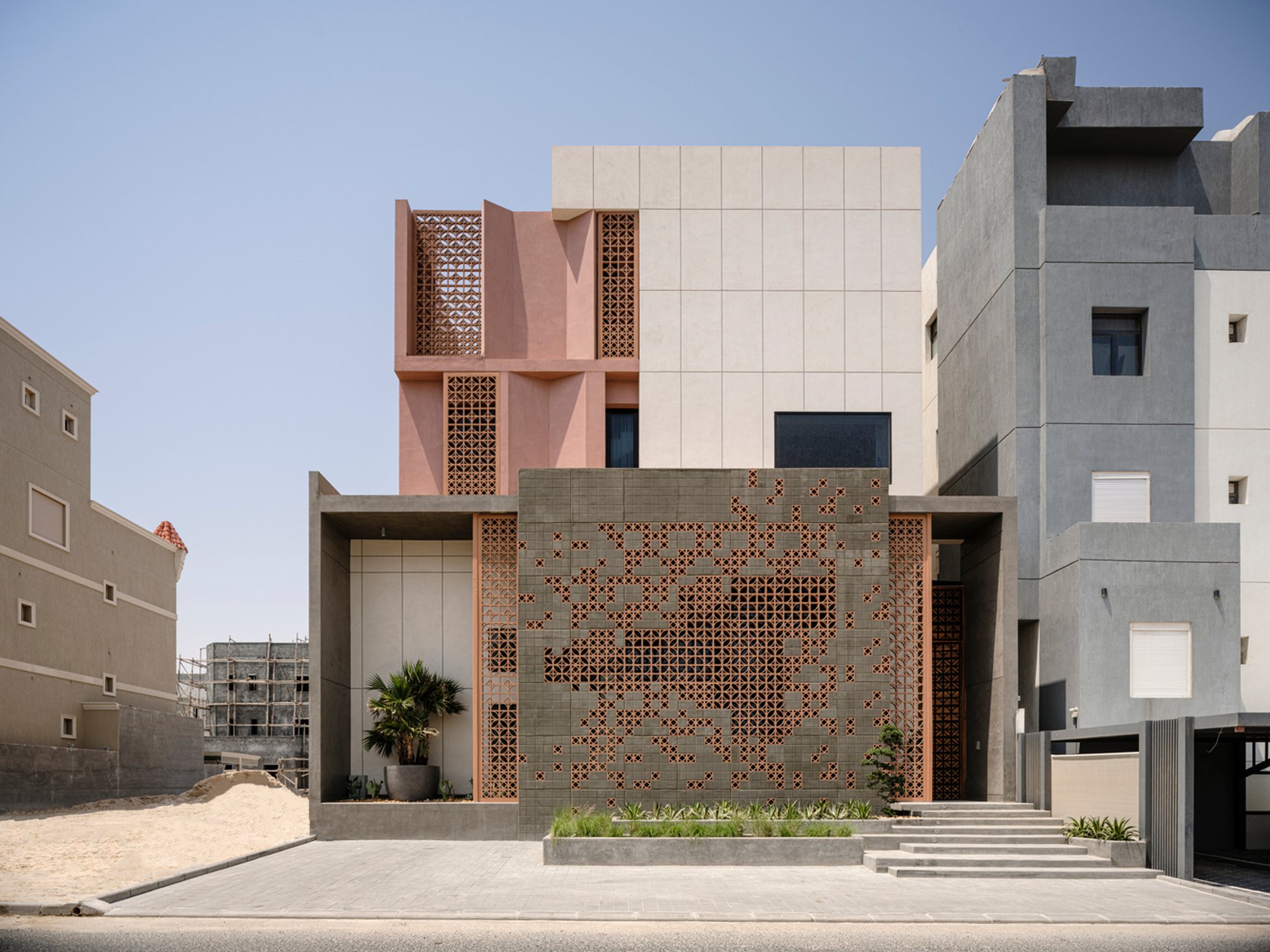 Embracing Light and Space: The Modern Cobogó Architecture of Cobogo House by Babnimnim Design Studio