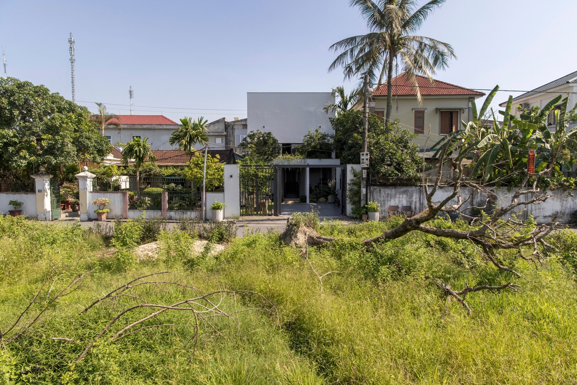 Innovative Flexible Home Design: The Evolution of Phong House by Dom Architect Studio