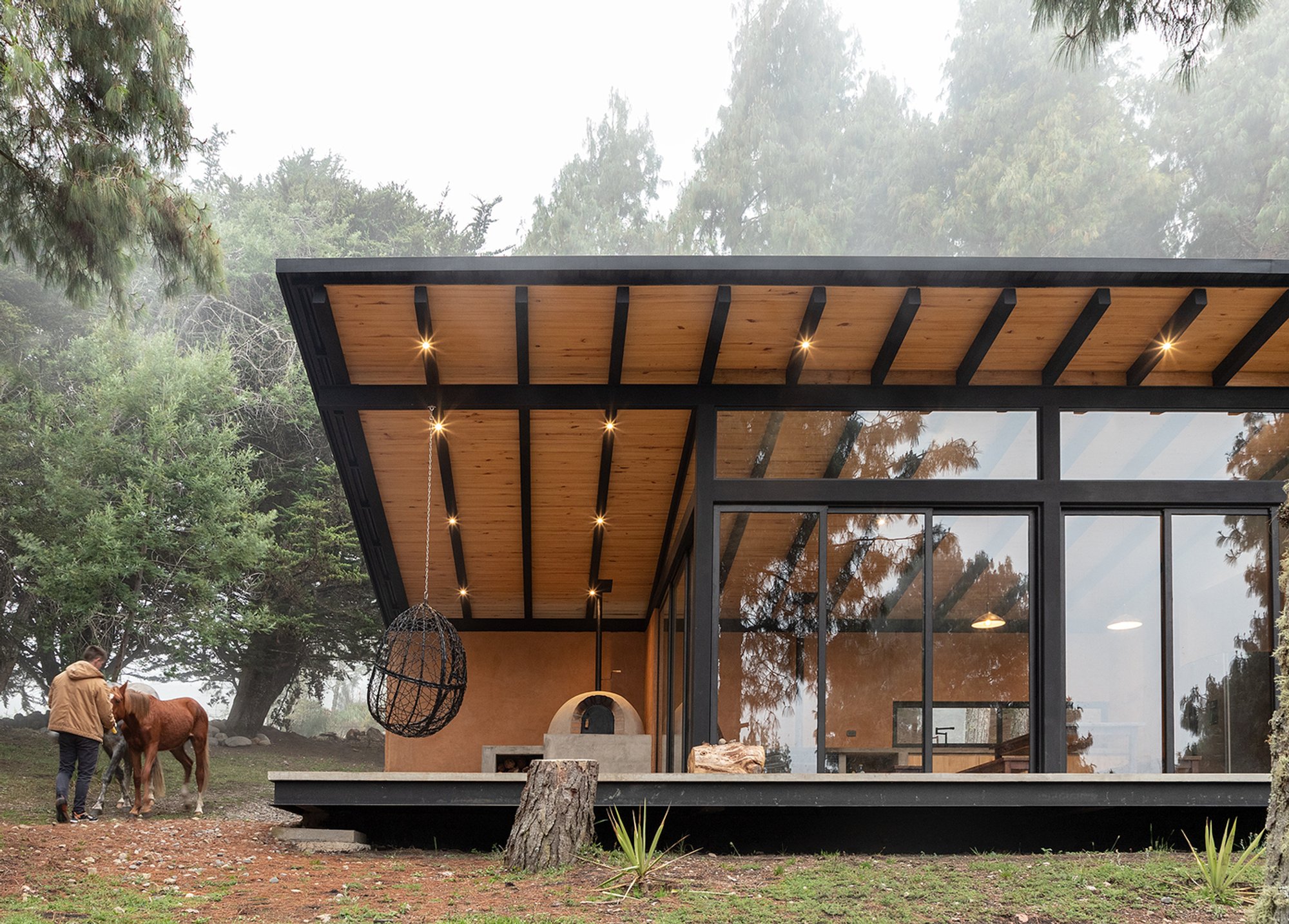 Casa del Bosque: Redefining Sustainable Forest Retreat Architecture in Ecuador
