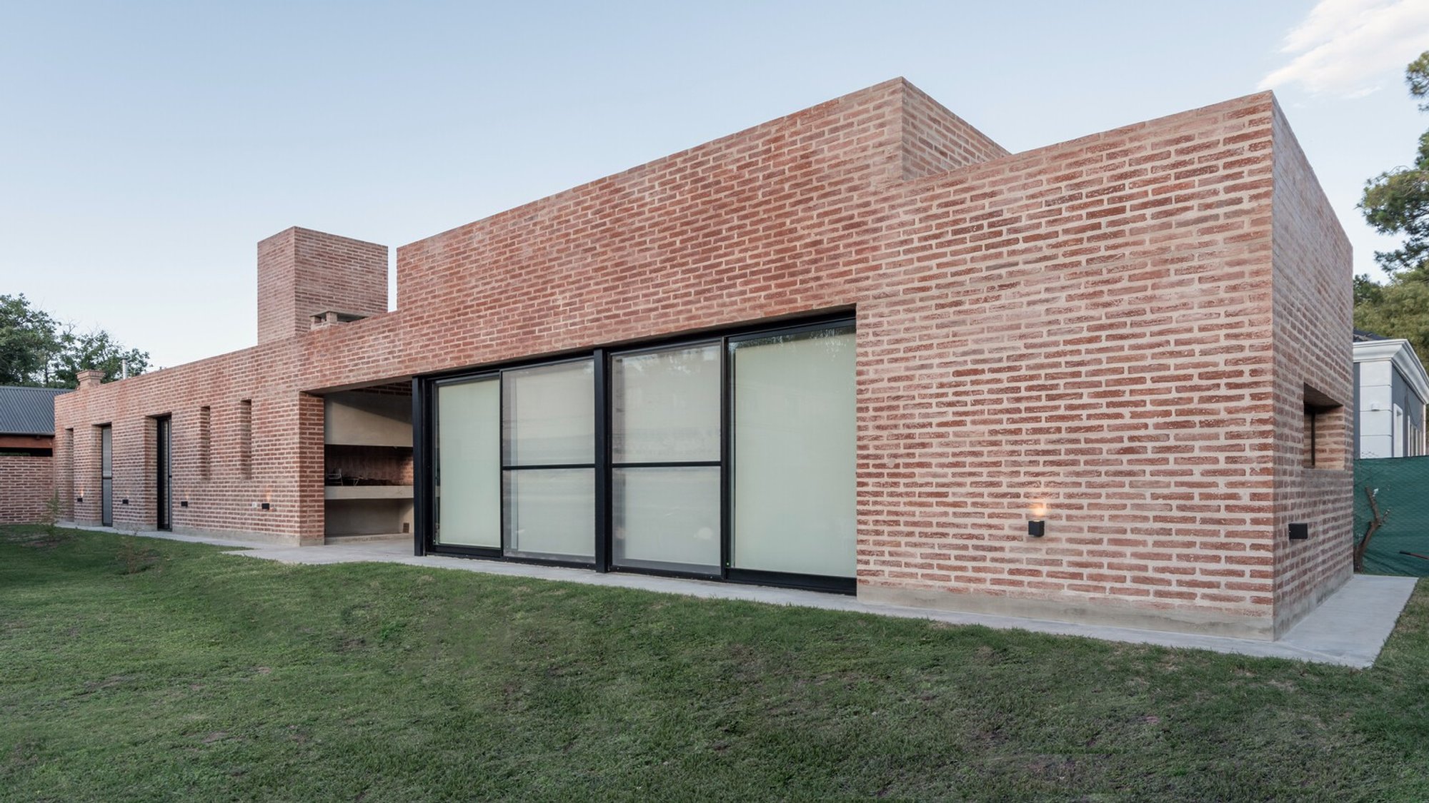 Urban Re-densification Strategies in Architecture: A Case Study of "A House Next to the House"