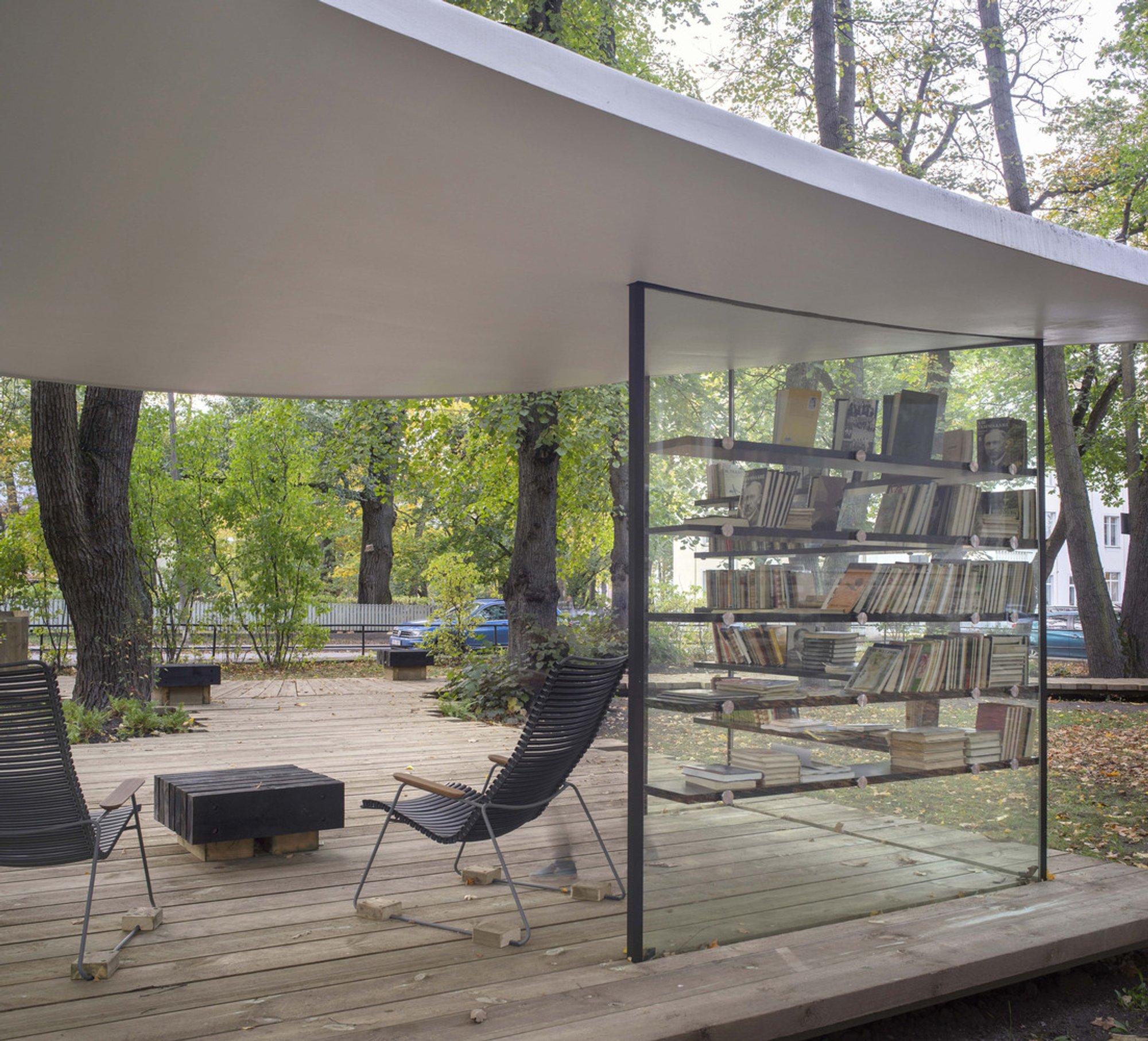 Innovative Library Architecture: Exploring the White Sheet Reading Pavilion in Tallinn