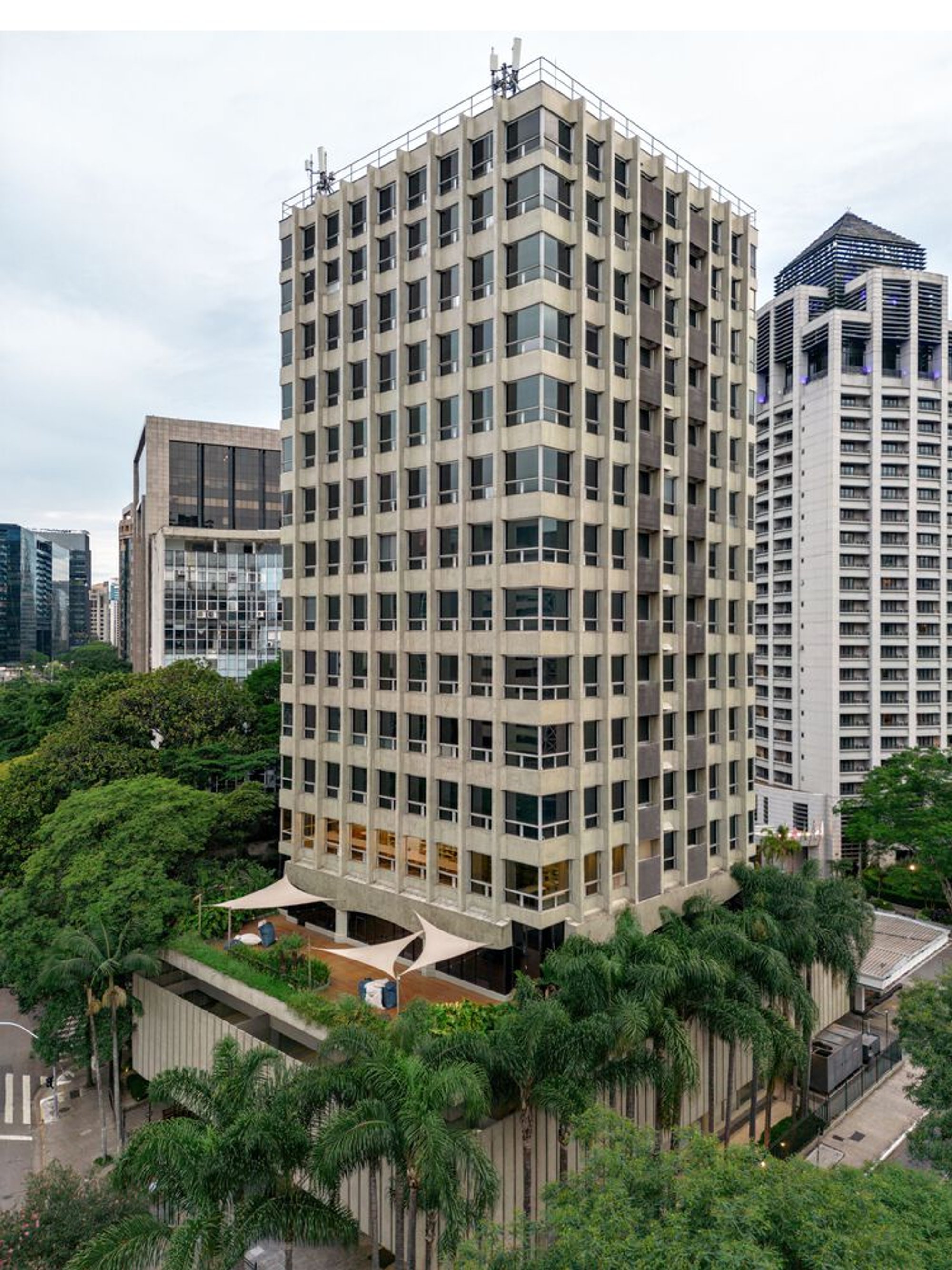 Modern Corporate Office Design: A Case Study of Escritório Faria Lima GK