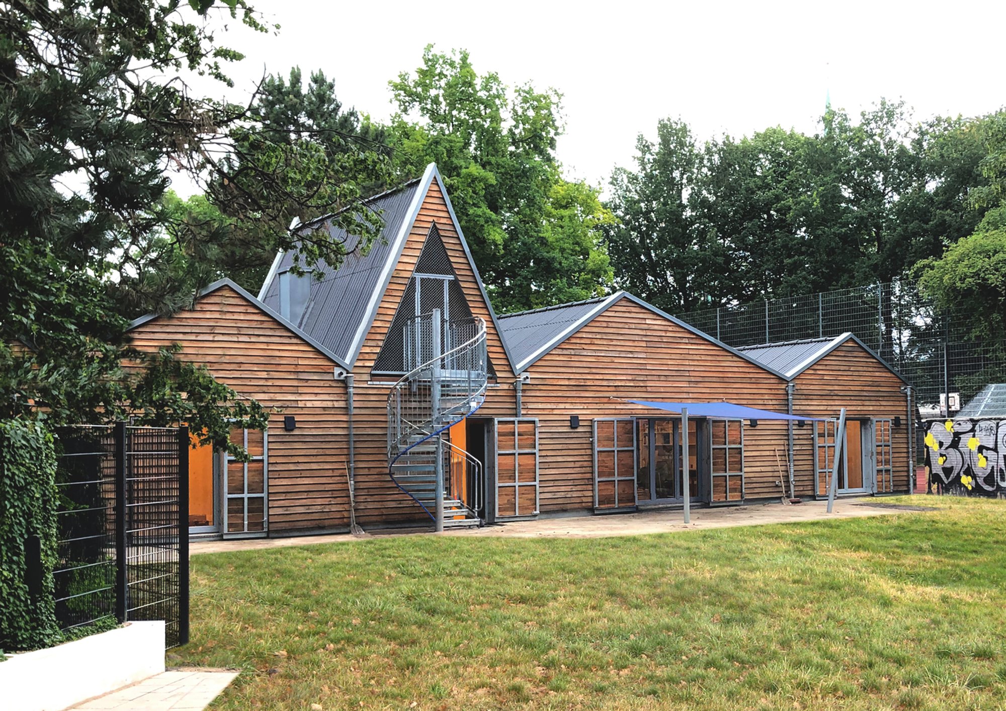 Sustainable Children's Community Center Design: A Deep Dive into Kid's Workshop House St. Pauli