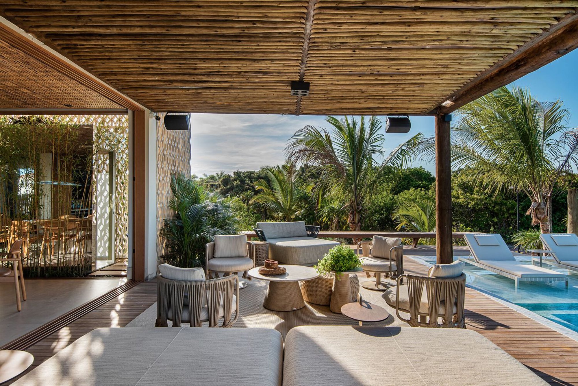 Embracing the Breeze: Modern Coastal Architecture at Rendada House by Milcent Arquitetura