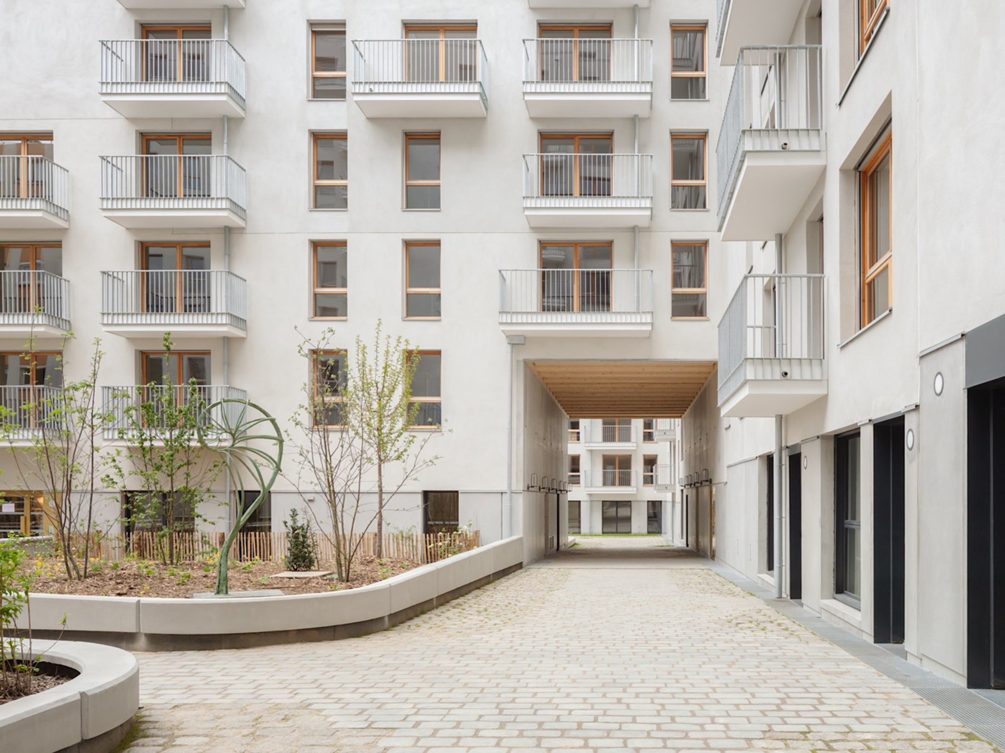 Innovative Urban Apartment Architecture: A Close Look at 93 Petit Apartments