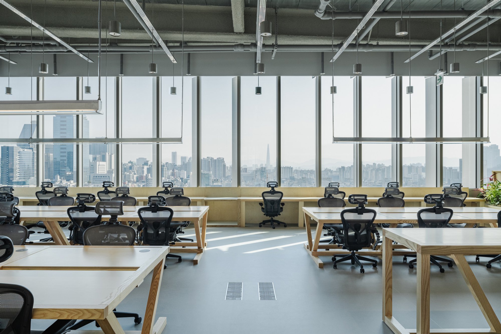 Transforming Workspaces: Inside the Modern Office Design in Gangnam at Genesis Headquarters by COM