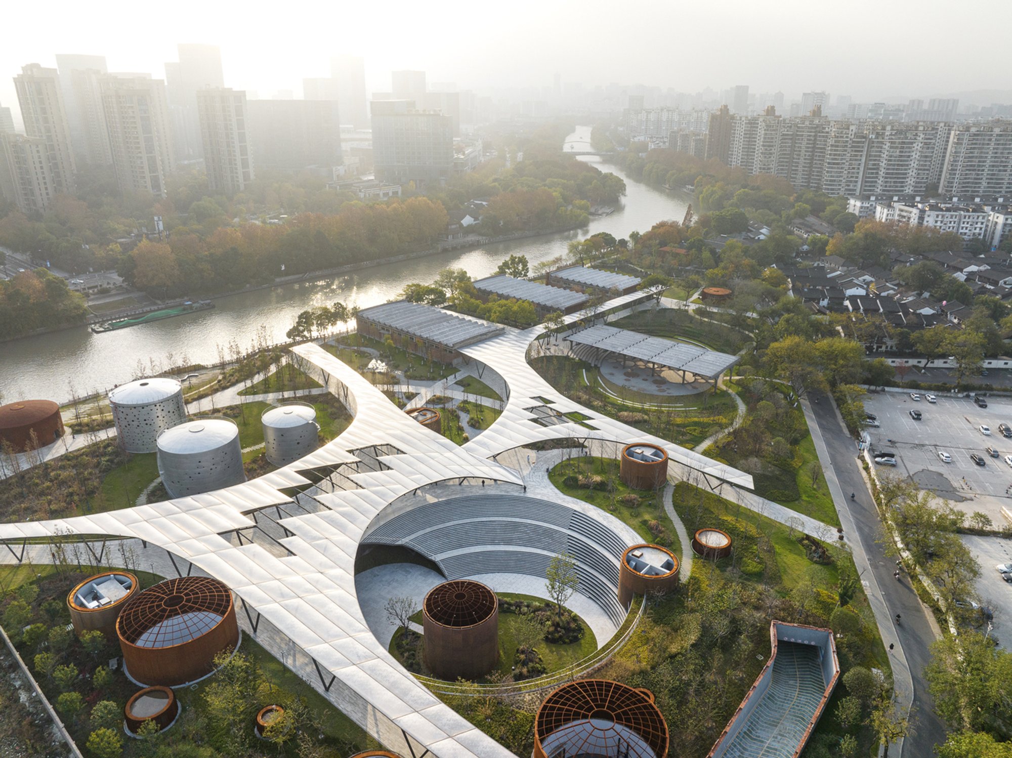 Adaptive Reuse Parks in Hangzhou: A Closer Look at Hangzhou Xiaohe Park by Kengo Kuma & Associates