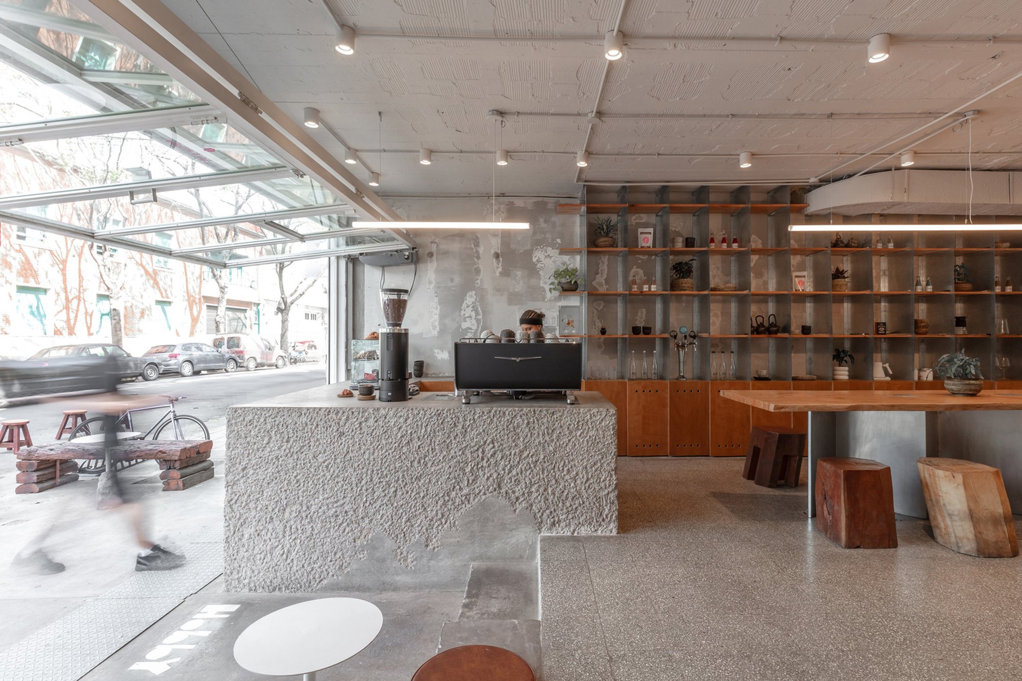 Artisan Café Design: Embracing Wabi-Sabi in Buenos Aires