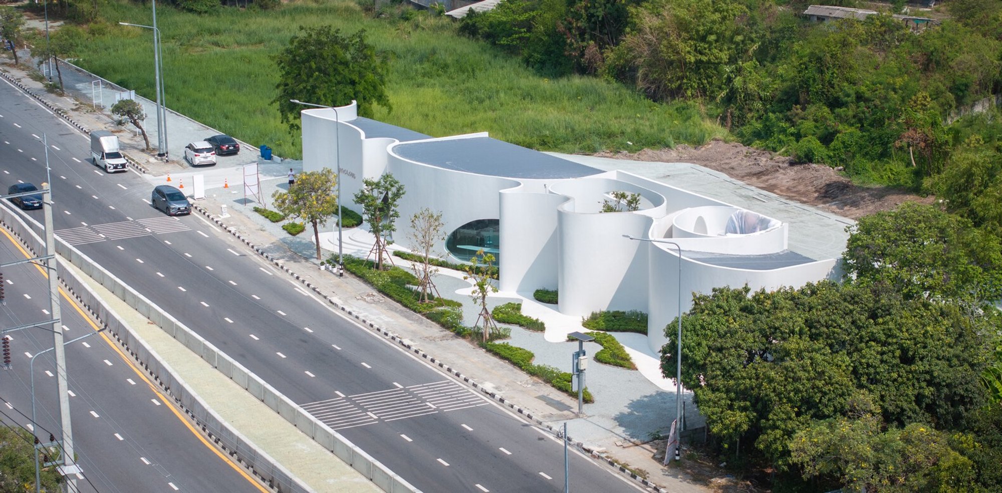 Sustainable Architecture in Thailand: Uncloud Coffee by Unknown Surface Studio